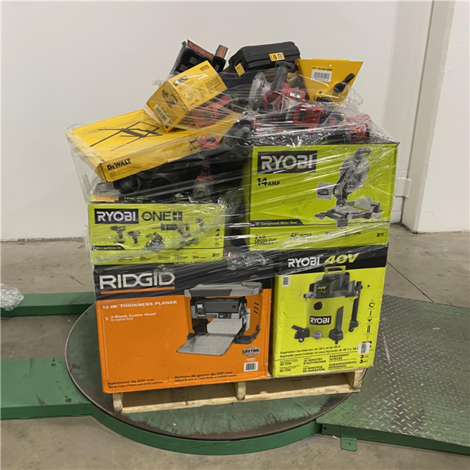 Dallas Location - As-Is Tool Pallet