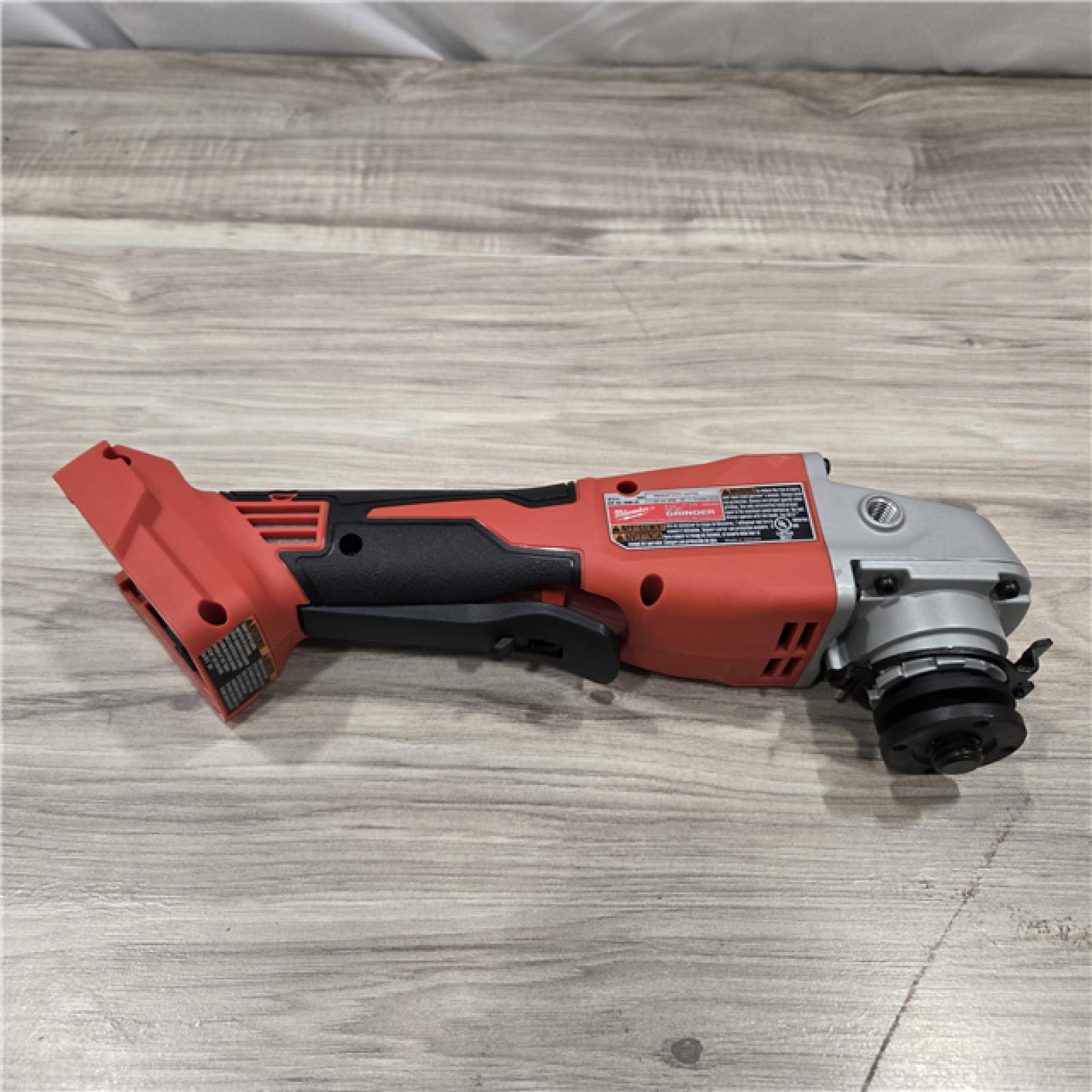 LIKE NEW! - Milwaukee 2686-20 18V Cordless Grinder (Tool Only)