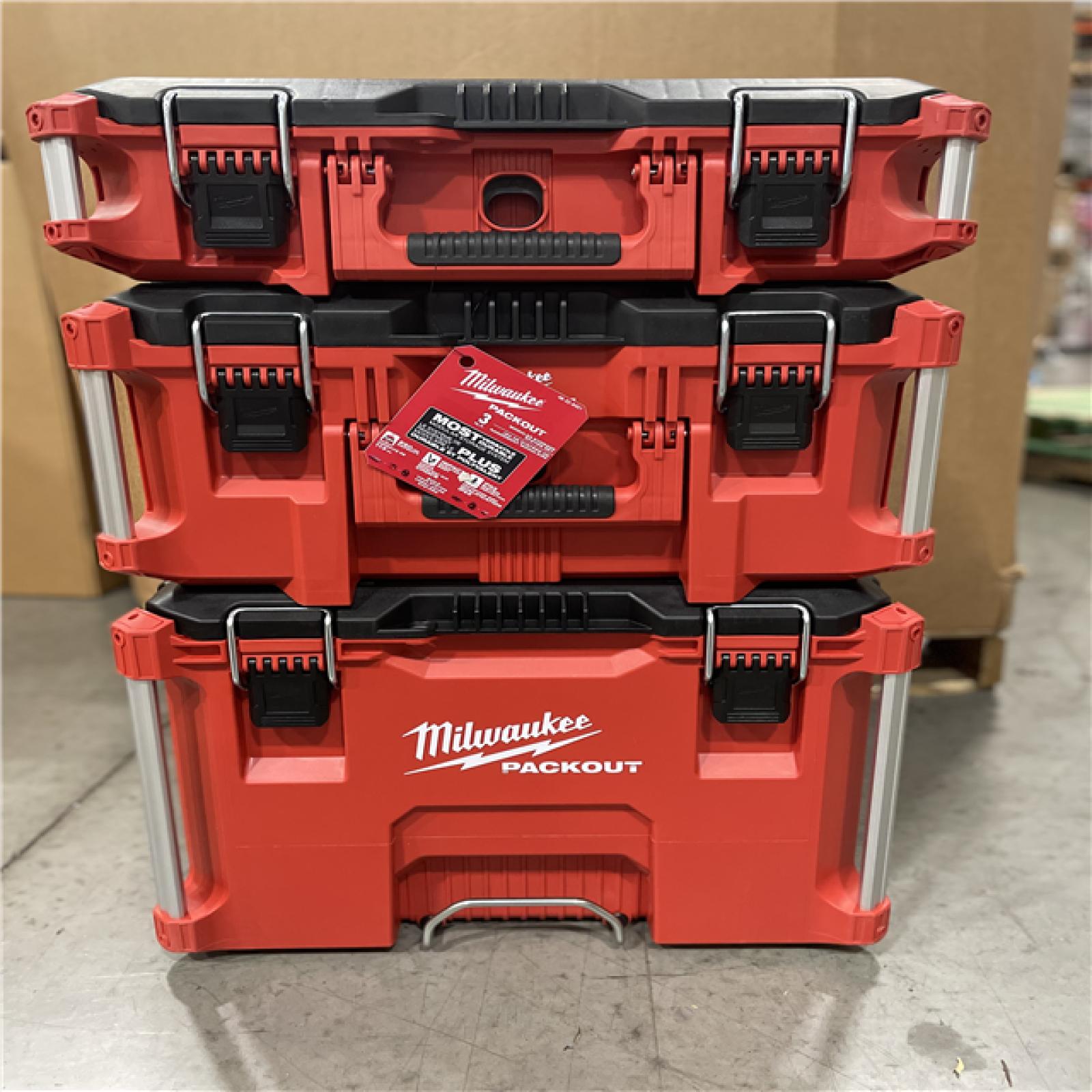 DALLAS LOCATION-MILWAUKEE Tool 22-inch PACKOUT Modular Tool Box Storage System