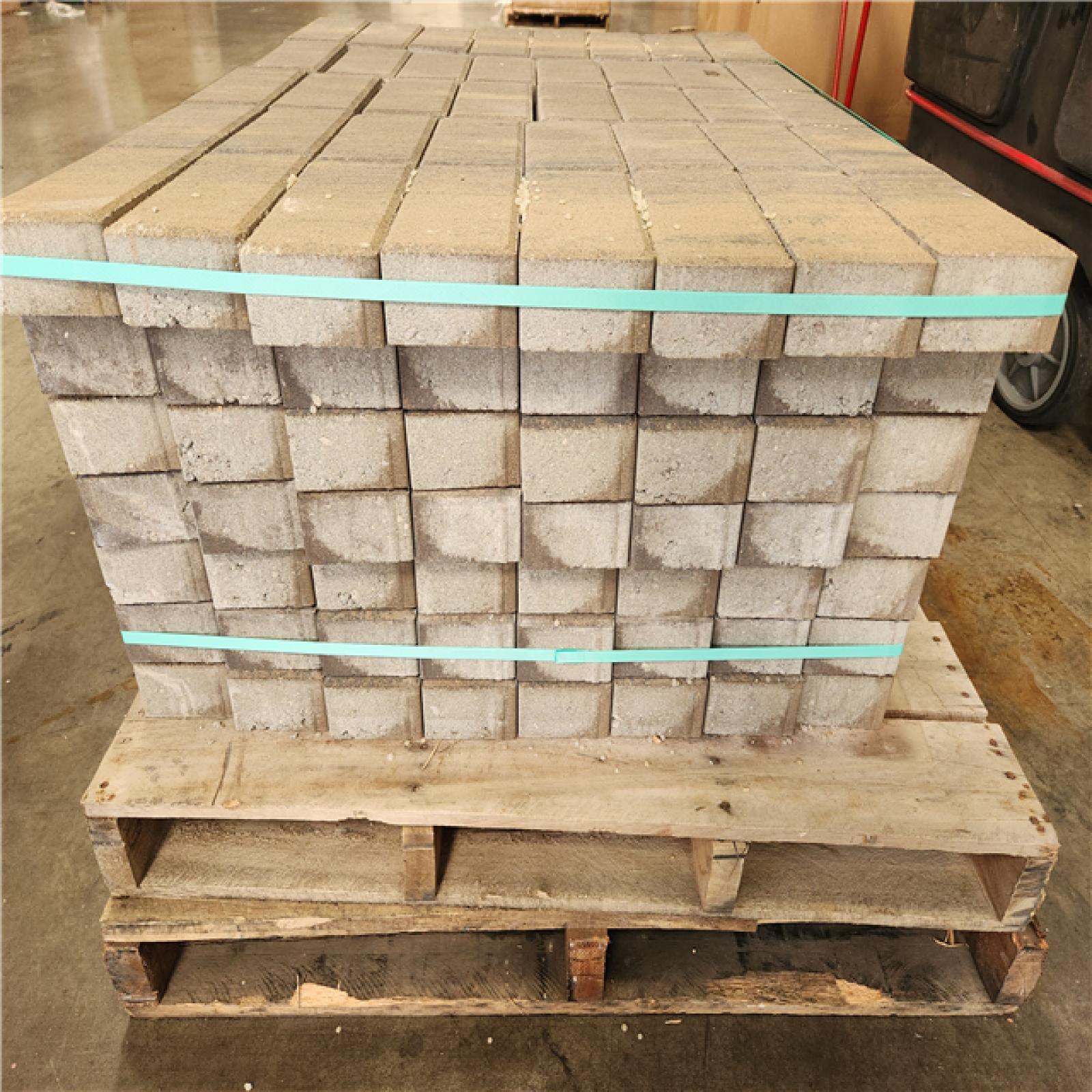 Phoenix NEW interlock Holland 8.5 in. x 4.25 in. x 2.375 in. Rectangle Beechwood FM Concrete Paver (280-pieces/69 sq. sf./Pallet)