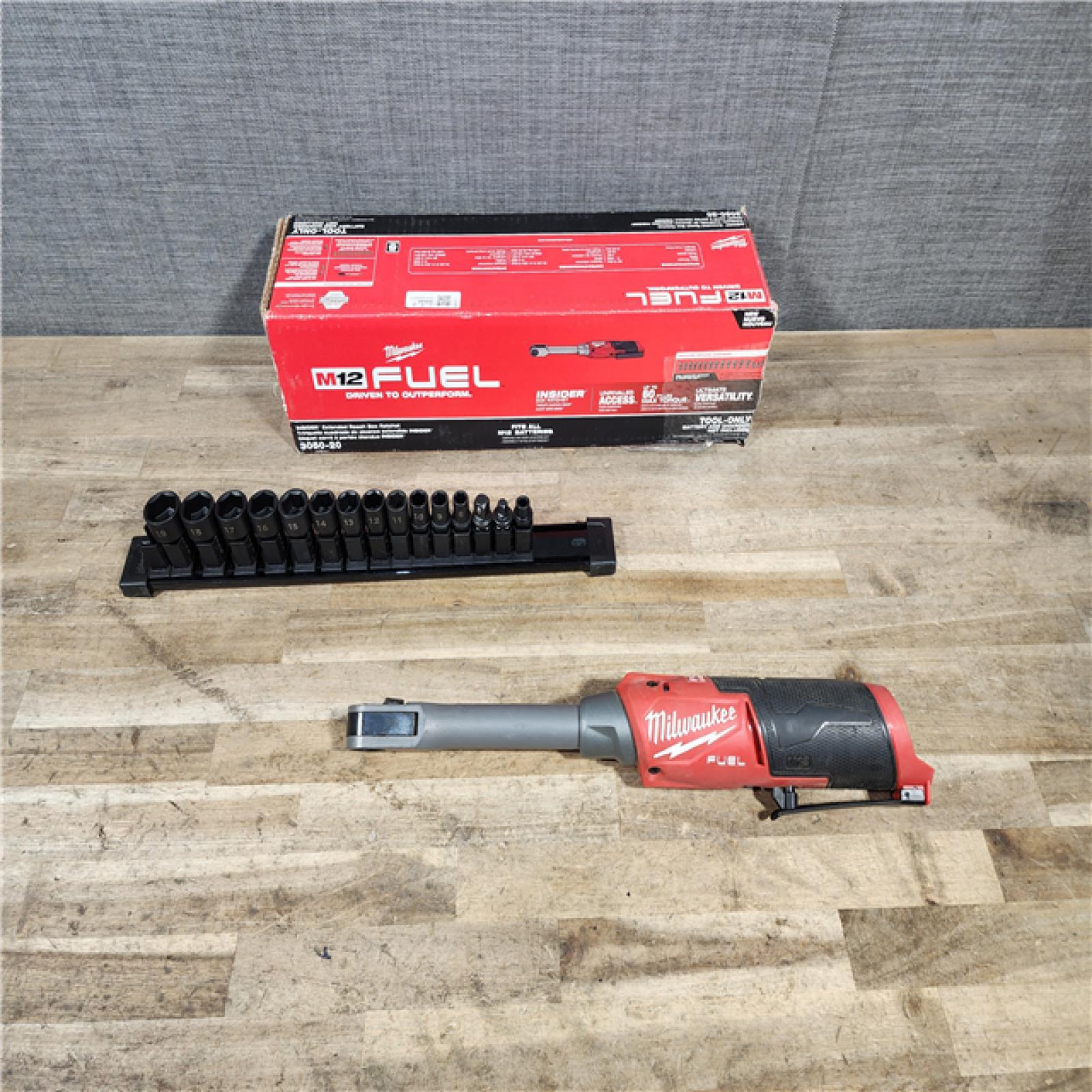 HOUSTON LOCATION - AS-IS Milwaukee FUEL INSIDER 12V Lithium-Ion Brushless Cordless 1/4 in. - 3/8 in. Extended Reach Box Ratchet (Tool-Only)