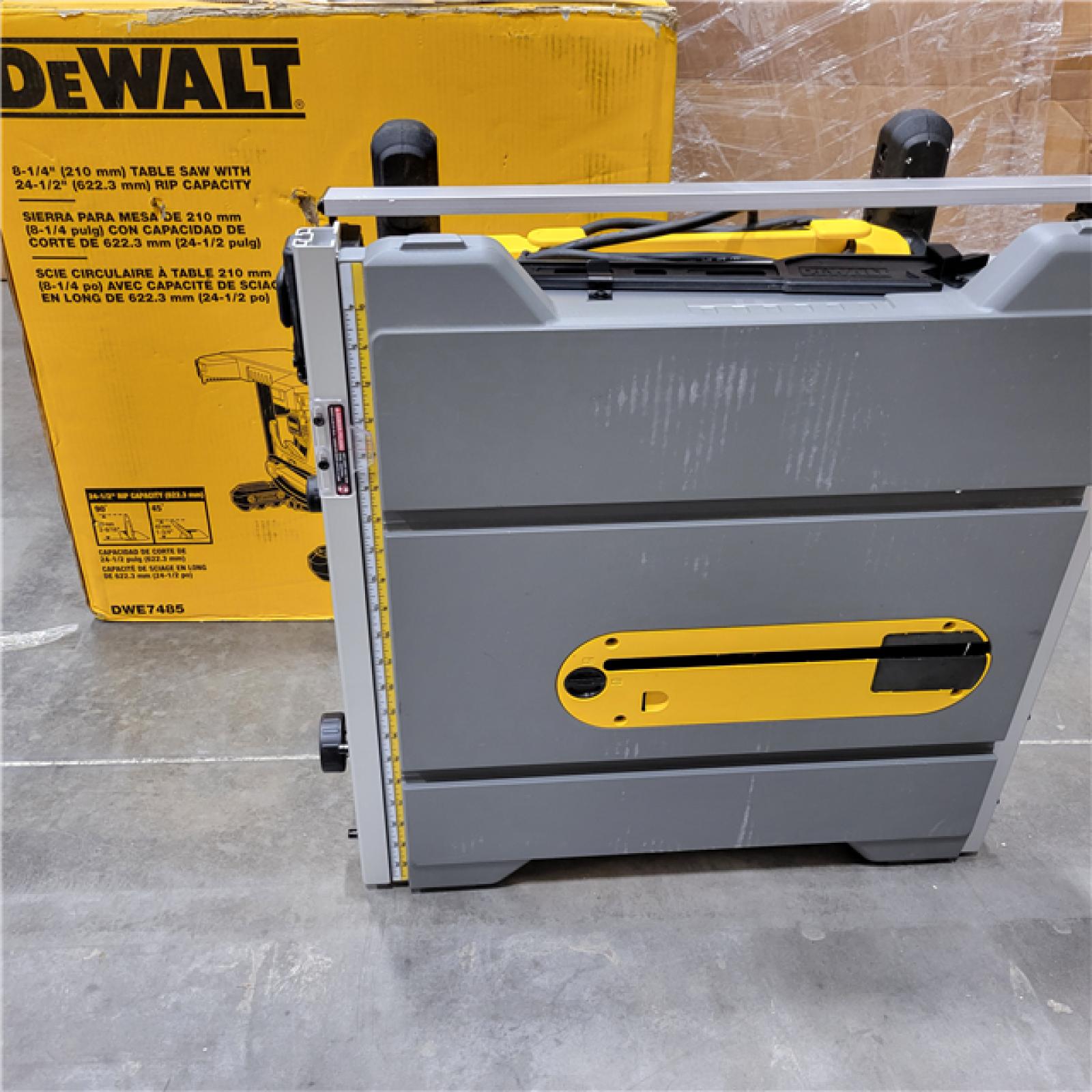 AS-IS Dewalt 8-1/4 Compact Jobsite Table Saw