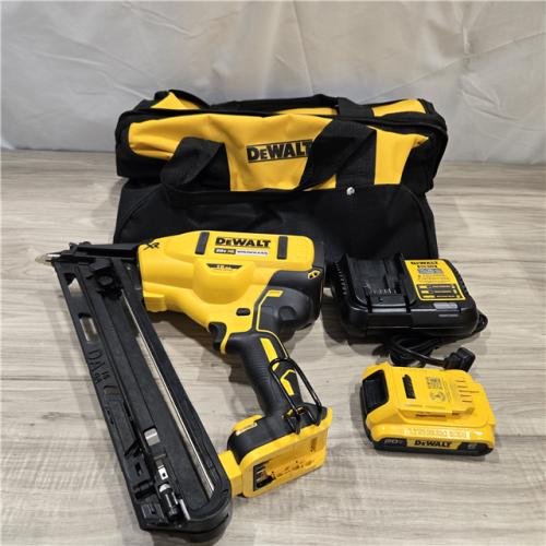AS-IS DeWalt 15 GA ANGLED FINISH NAILER KIT