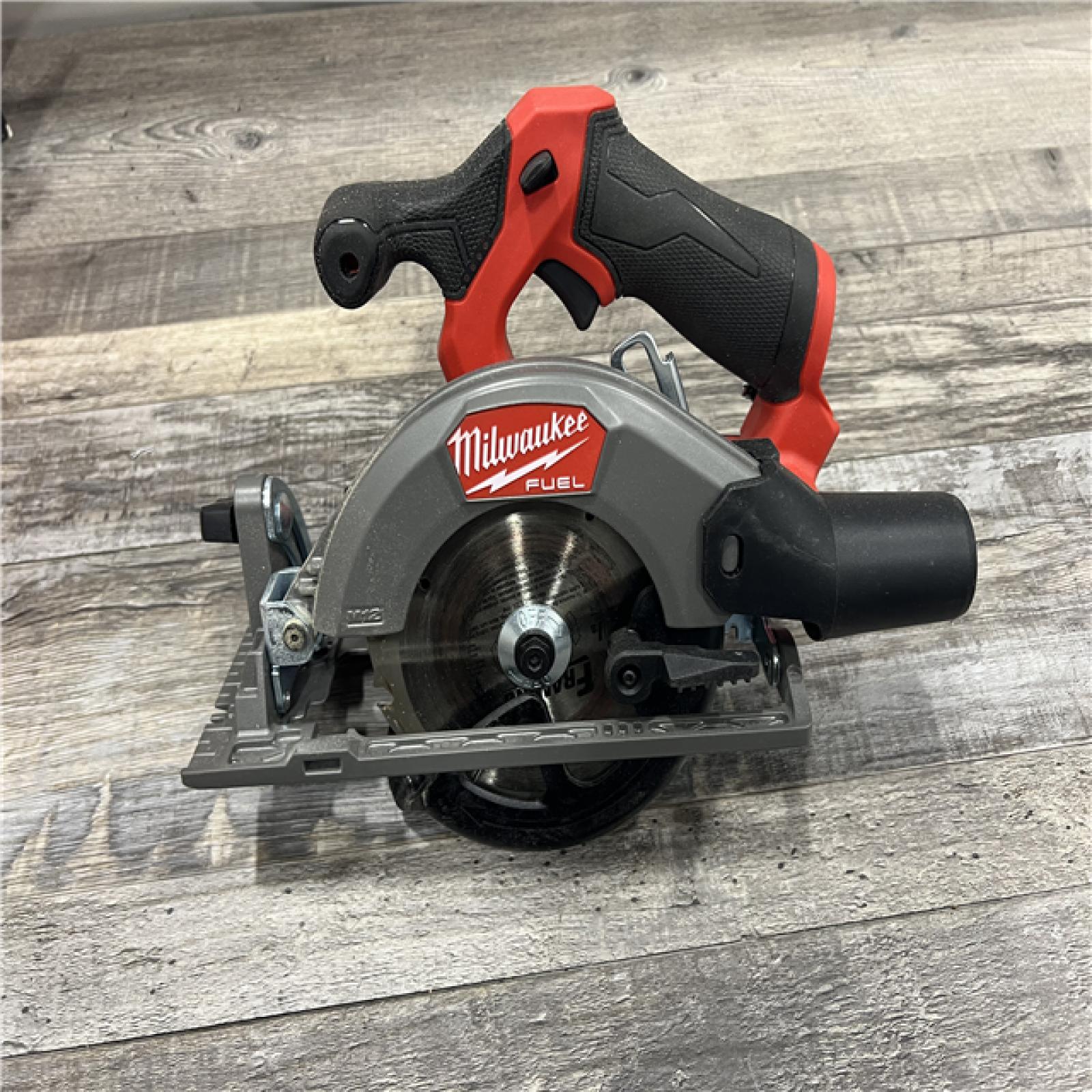 AS-IS MILWAUKEE M12 FUEL 12V Lithium-Ion Brushless 5-3/8 in. Cordless Circular Saw (Tool-Only)