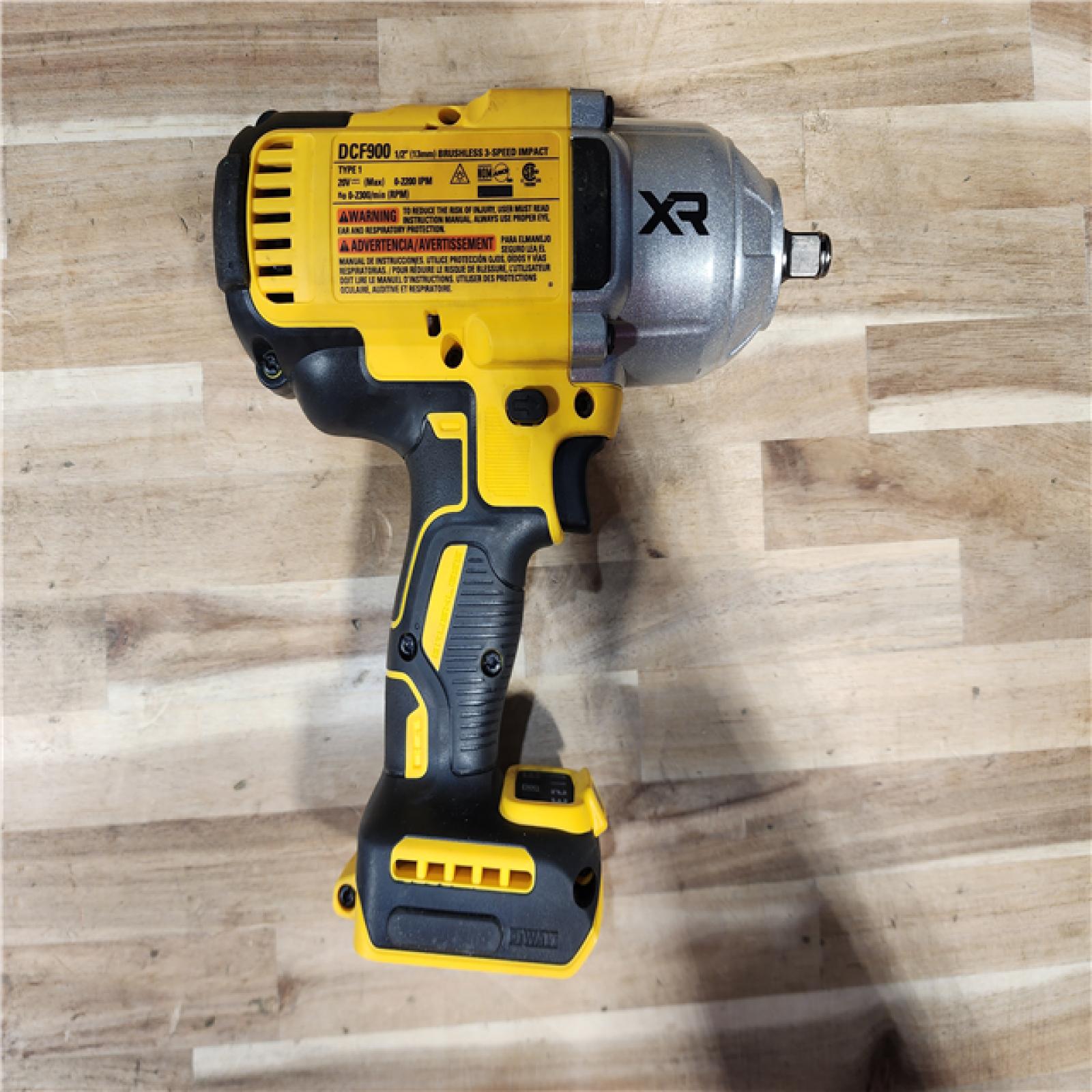 HOUSTON LOCATION - AS-IS DEWALT 20V MAX Lithium-Ion Cordless 1/2 in. Impact Wrench Kit