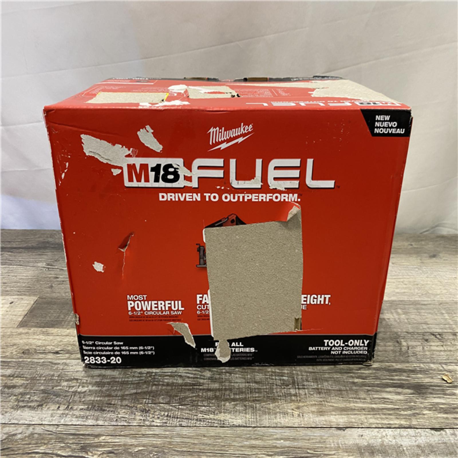 NEW - Milwaukee FUEL 18V Lithium-Ion Brushless Cordless 6-1/2 in. Circular Saw (Tool-Only)