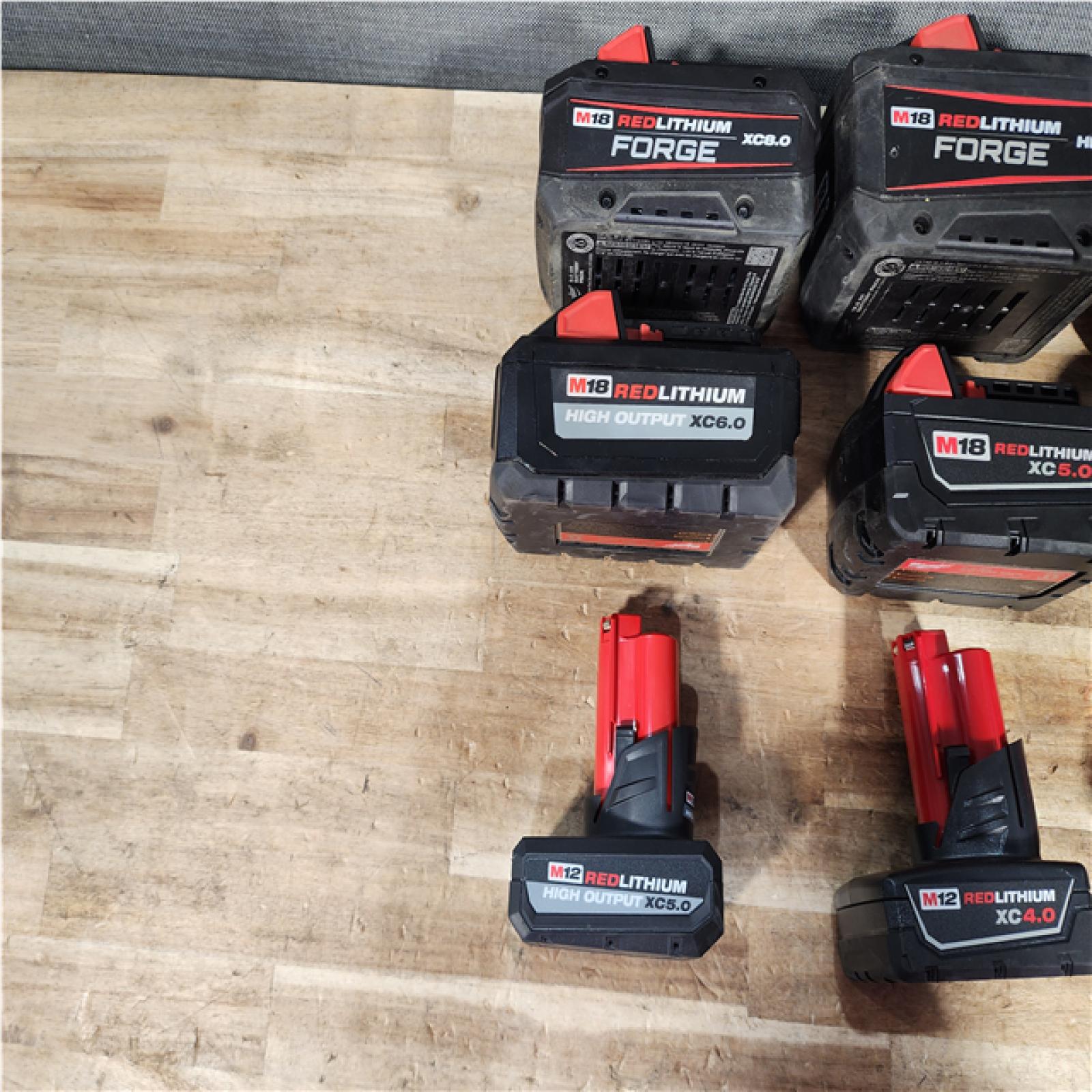 HOUSTON LOCATION - AS - IS MILWAUKEE BATTERY PACK QTY - 10