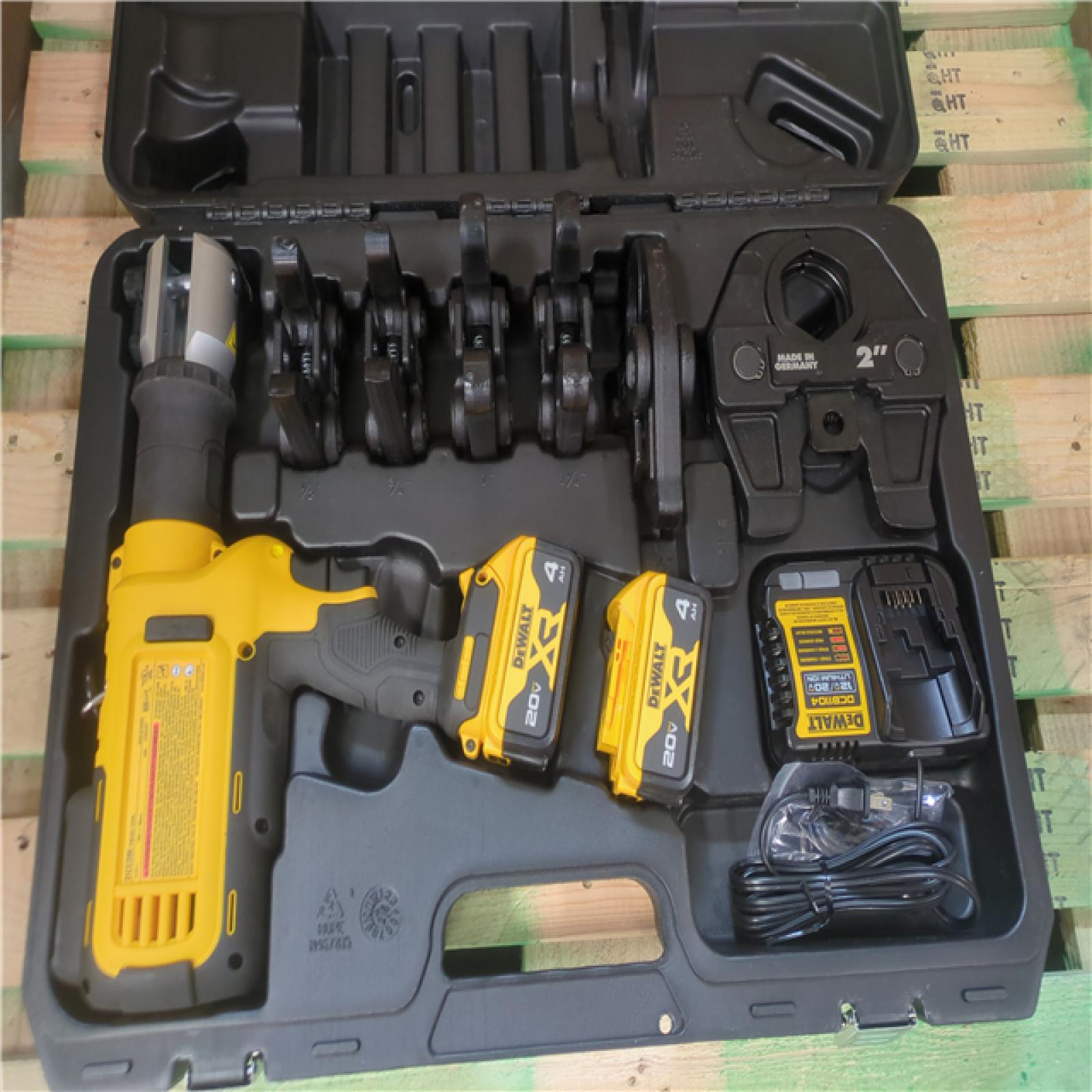 CALIFORNIA AS-IS DEWALT DCE200 20V Press Tool Kit