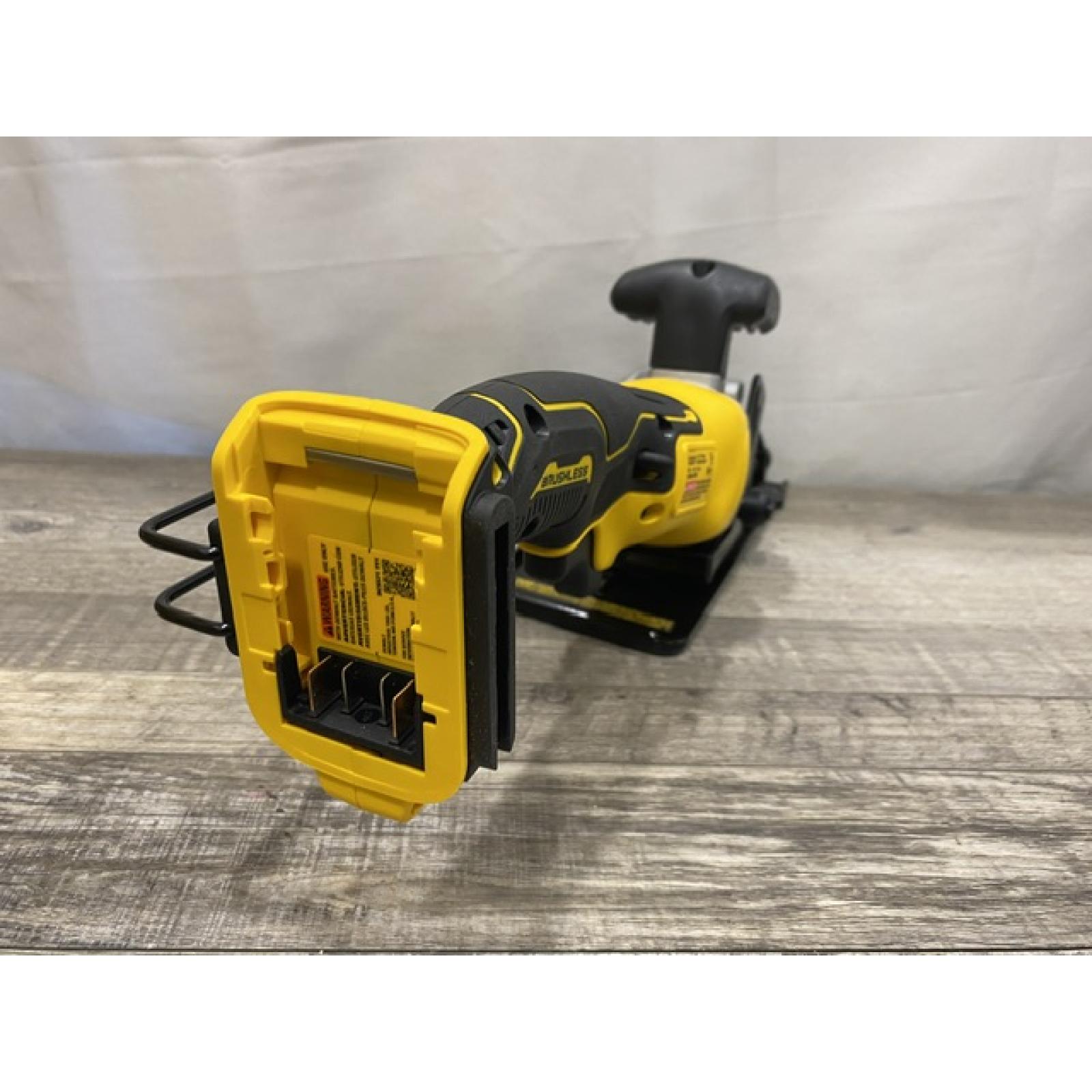 AS-IS DEWALT ATOMIC 20V MAX Cordless Brushless 4-1/2 in. Circular Saw (Tool Only)