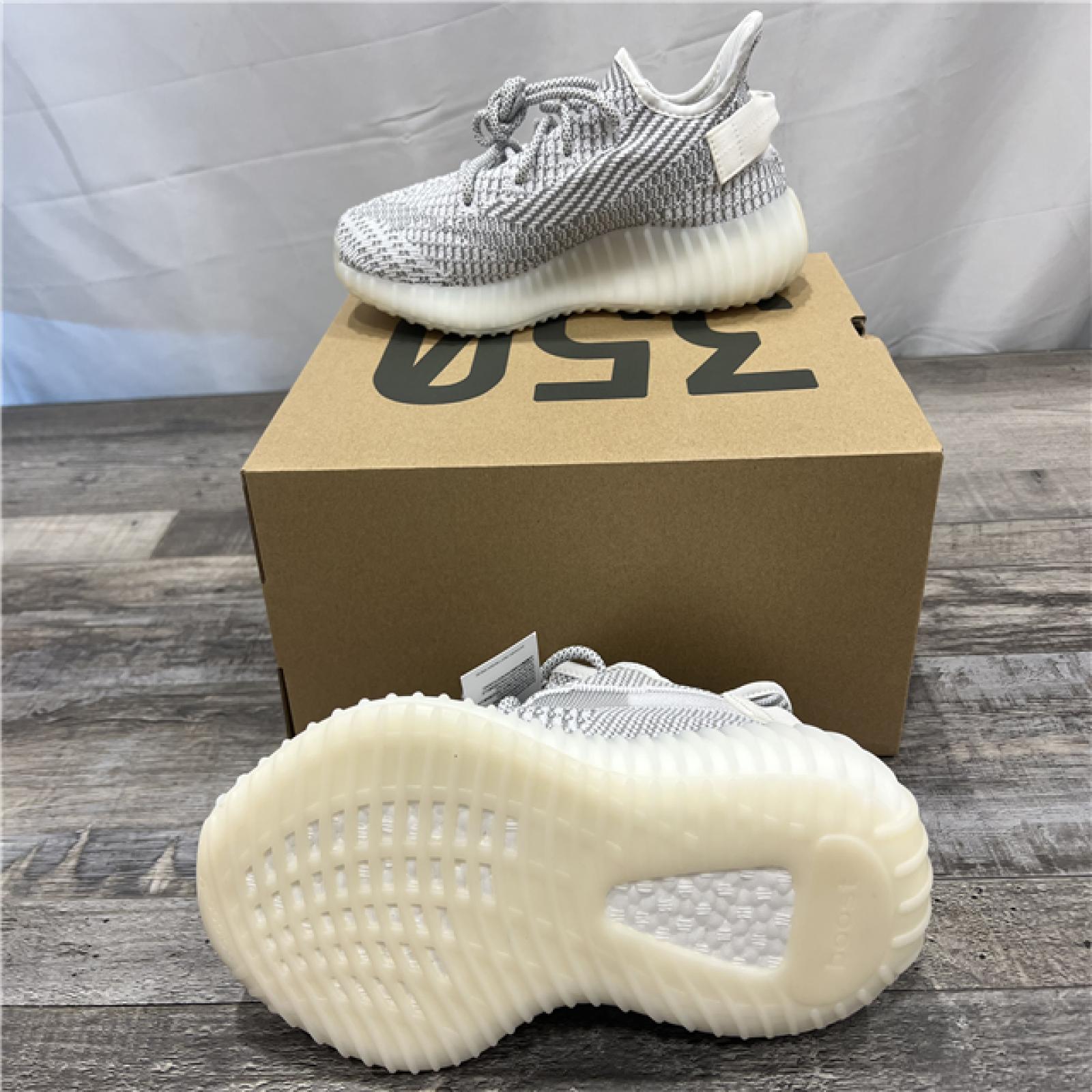Yeezy Boost 350 V2 Static - Size 10