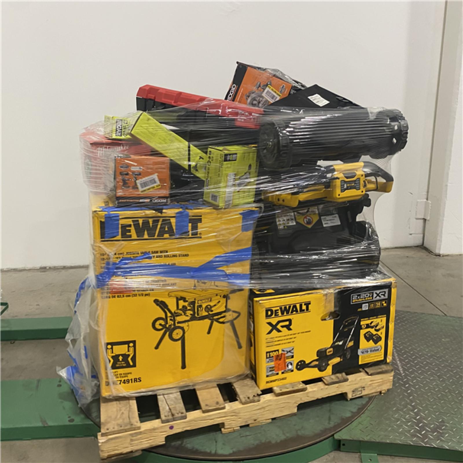 Dallas Location - As-Is Tool Pallet