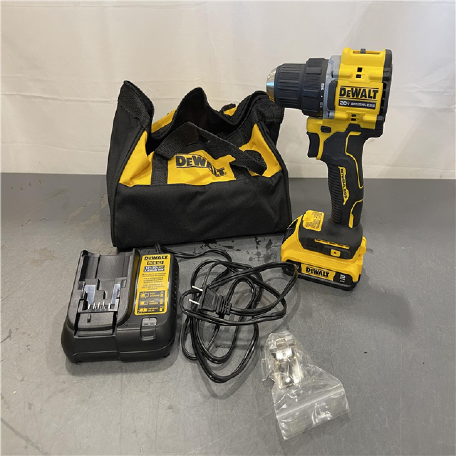 AS-IS - DEWALT ATOMIC 20-Volt Lithium-Ion Cordless Compact 1/2 in. Drill/Driver Kit
