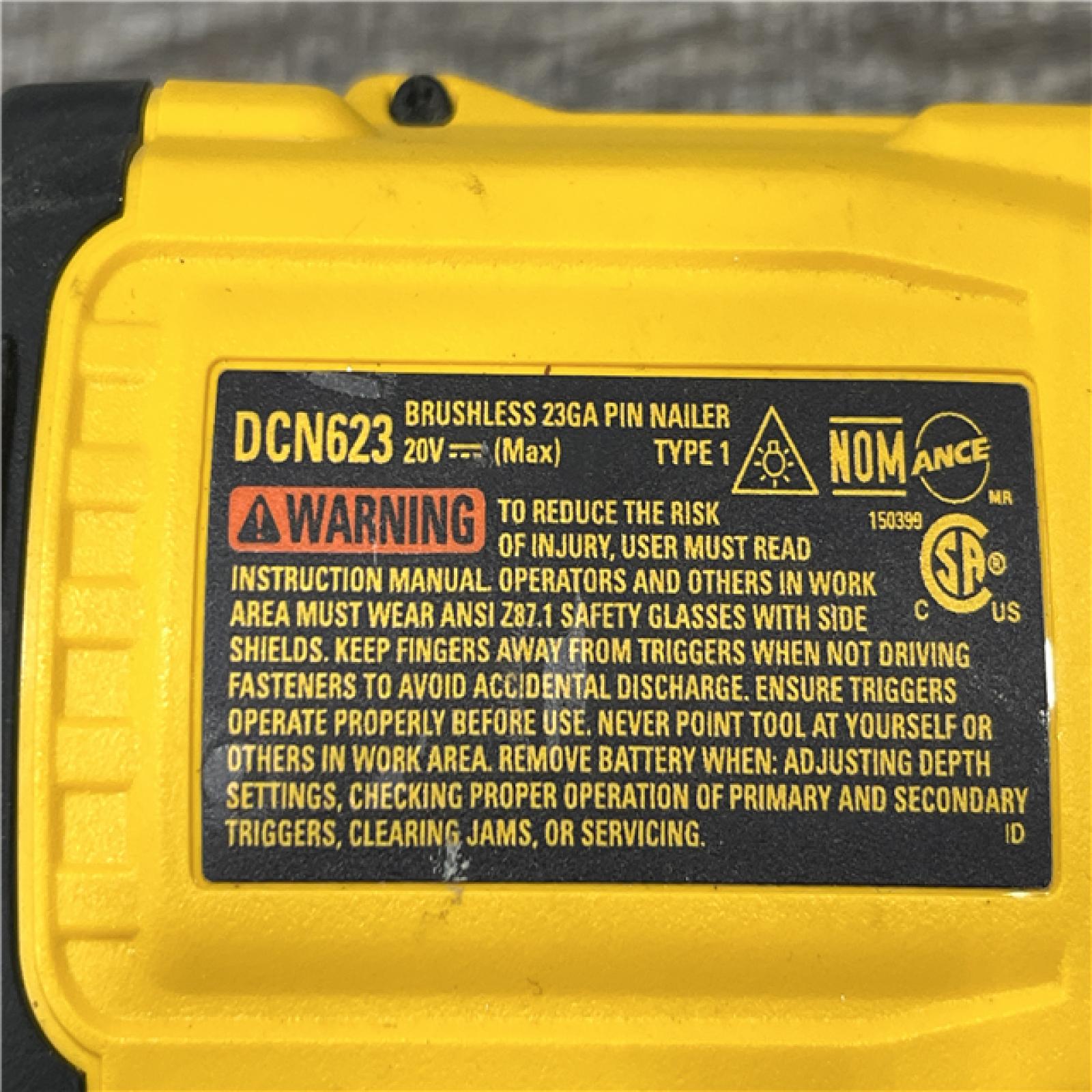 AS-IS DEWALT ATOMIC 20V MAX Lithium Ion Cordless 23 Gauge Pin Nailer Kit