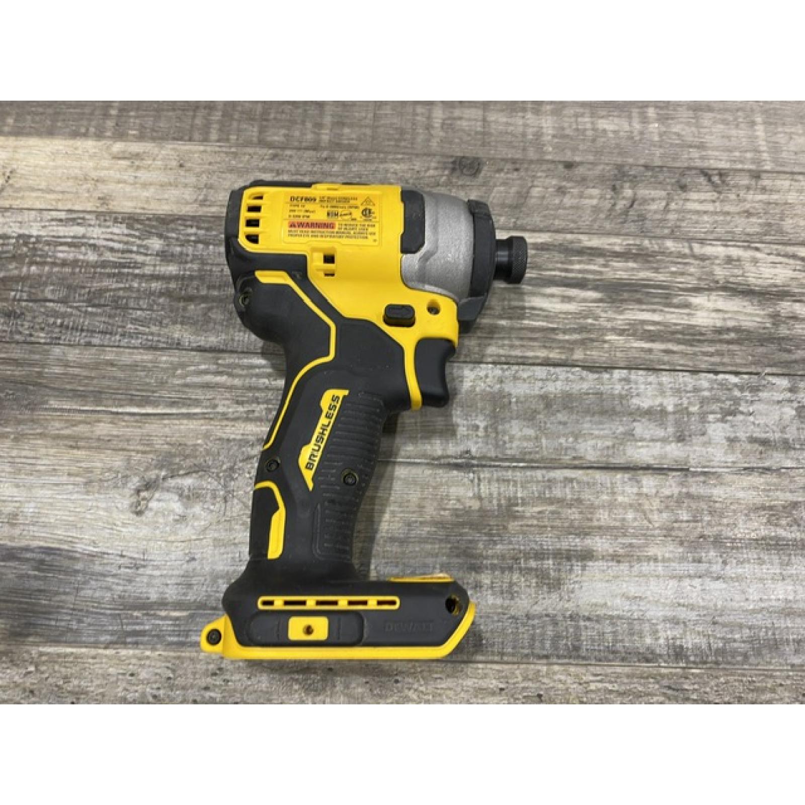 AS-IS DEWALT Atomic 20V Max Lithium-Ion Brushless Cordless Compact 1/4 in. Impact Driver Kit