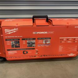 NEW - Milwaukee 18V Lithium-Ion Brushless Cordless FORCE LOGIC 5 in. Underground Cable Cutter w/Wireless Remote