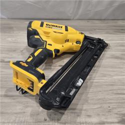 AS-IS DeWalt 15 GA ANGLED FINISH NAILER KIT
