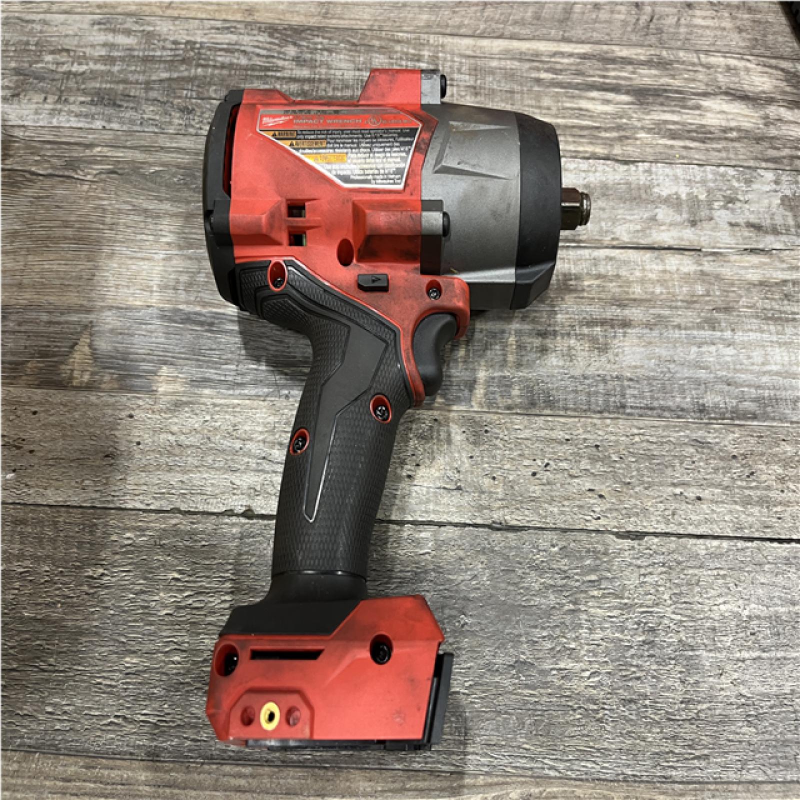 AS-IS Milwaukee FUEL 18V Lithium-Ion Brushless Cordless 1/2 in. Impact Wrench w/Friction Ring Kit