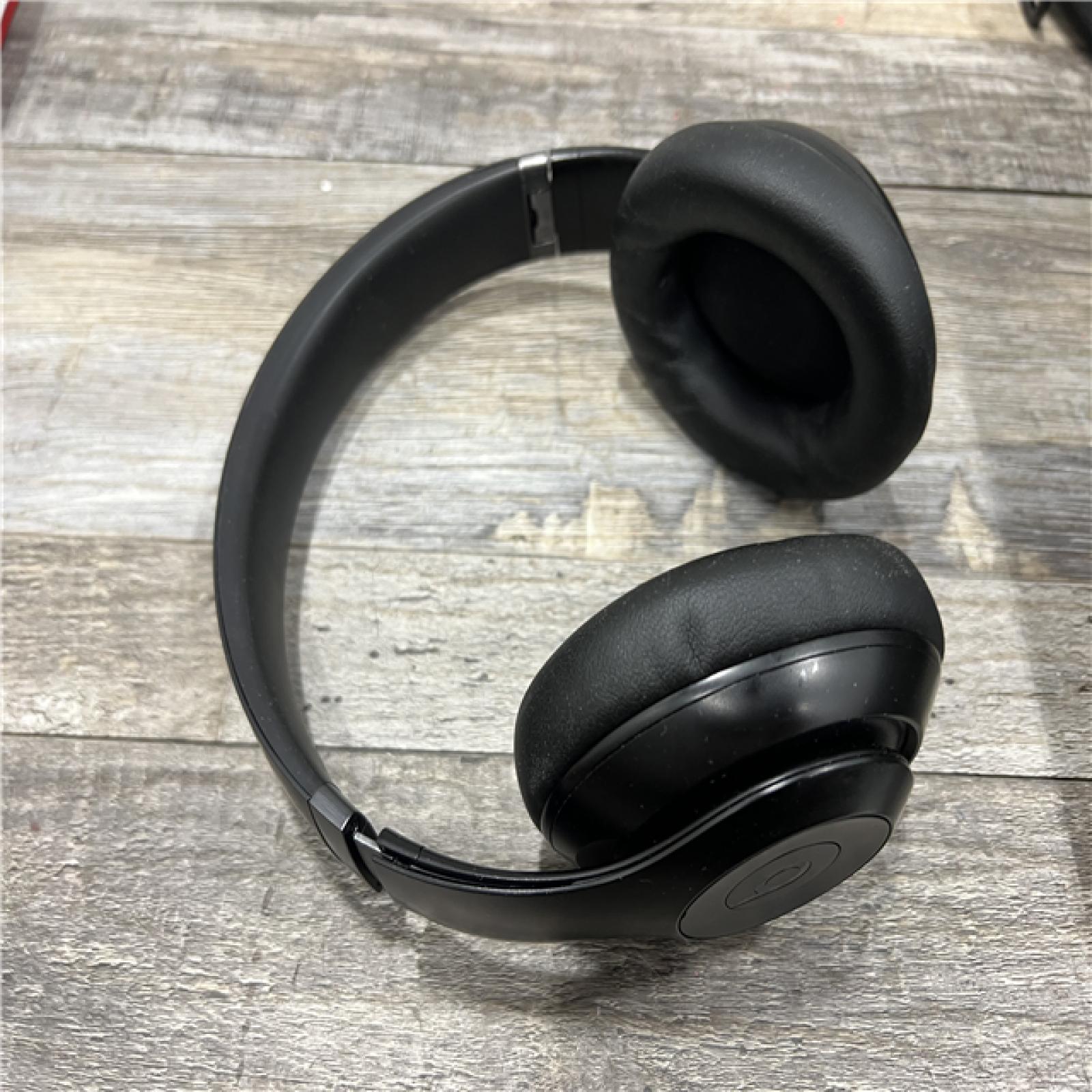 AS-IS Beats - Studio Pro - Wireless Noise Cancelling Over-the-Ear Headphones - Black