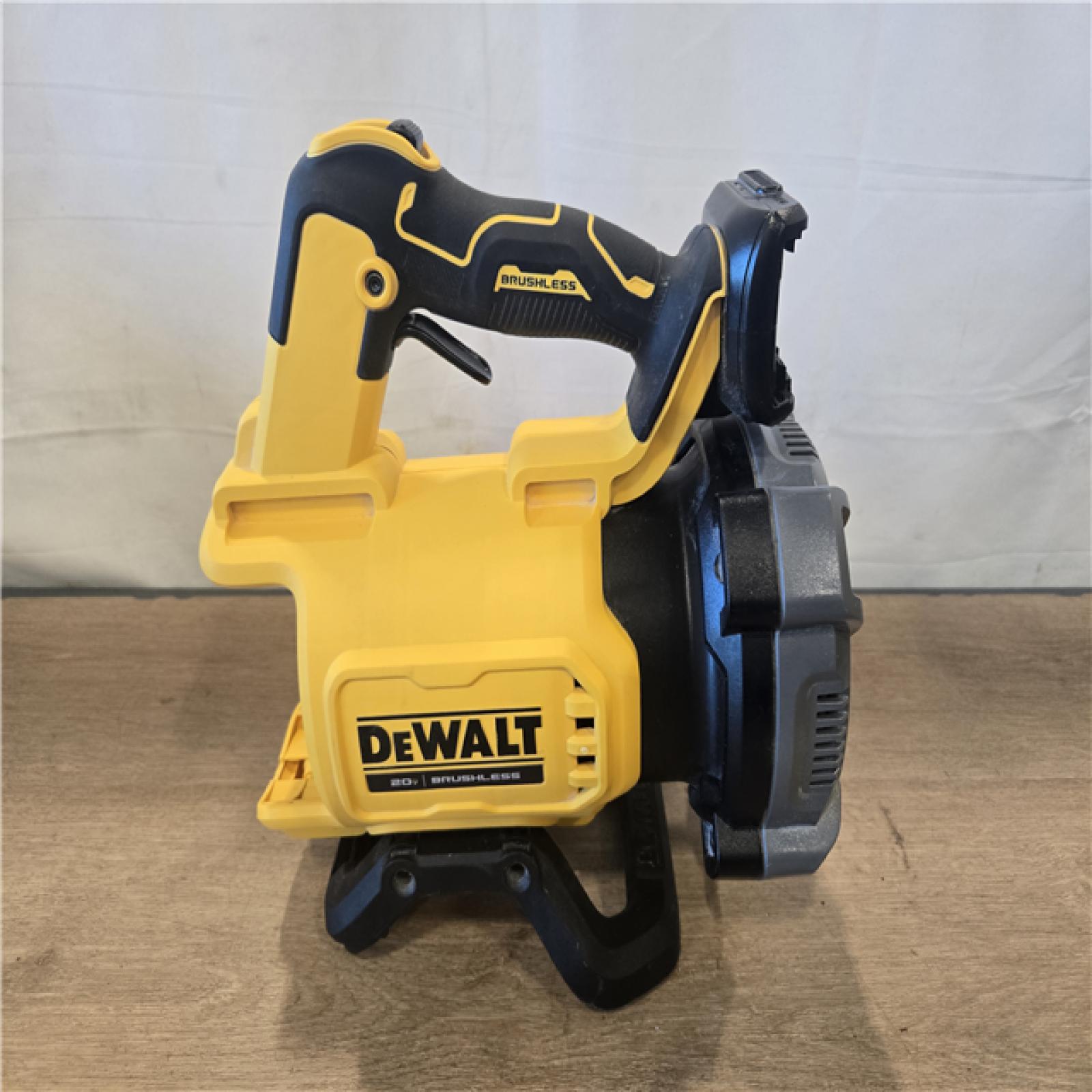 AS-IS DEWALT 20V MAX* XR Cordless Handheld Blower Kit