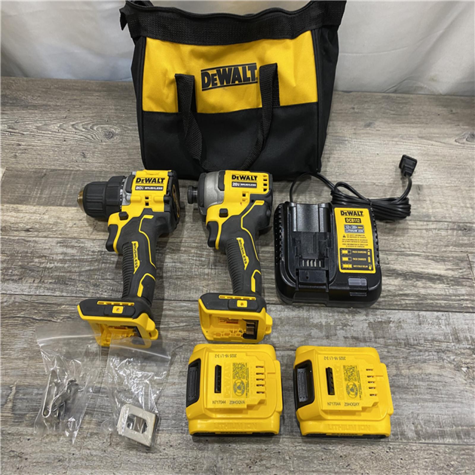 AS-IS DEWALT ATOMIC 20-Volt MAX Lithium-Ion Cordless Combo (2-Tool) Kit