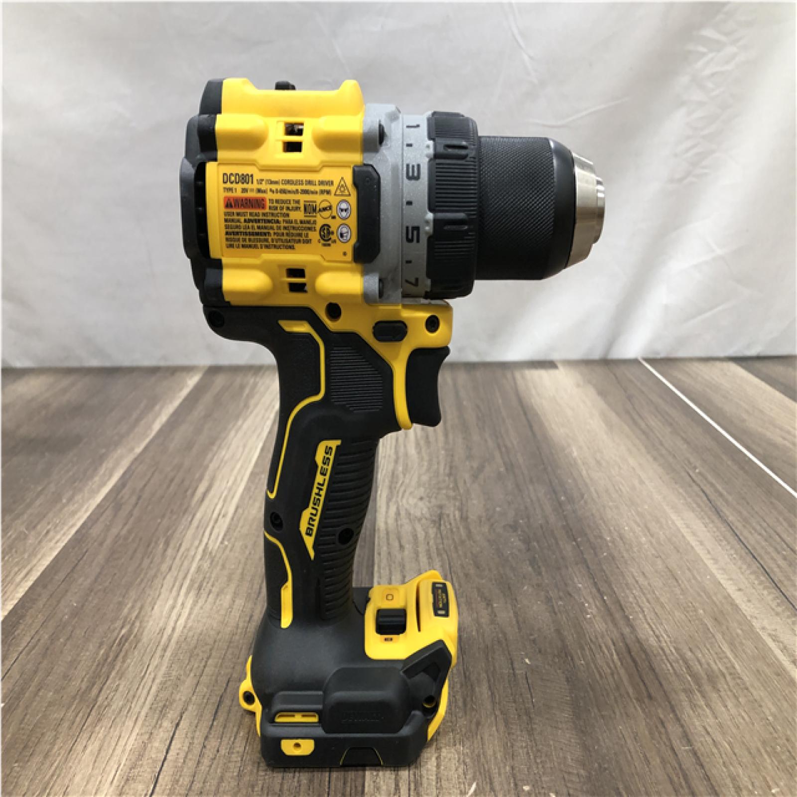 AS-IS DEWALT 20V XR Lithium-Ion Cordless Brushless 1/2 in. Drill/Driver Kit