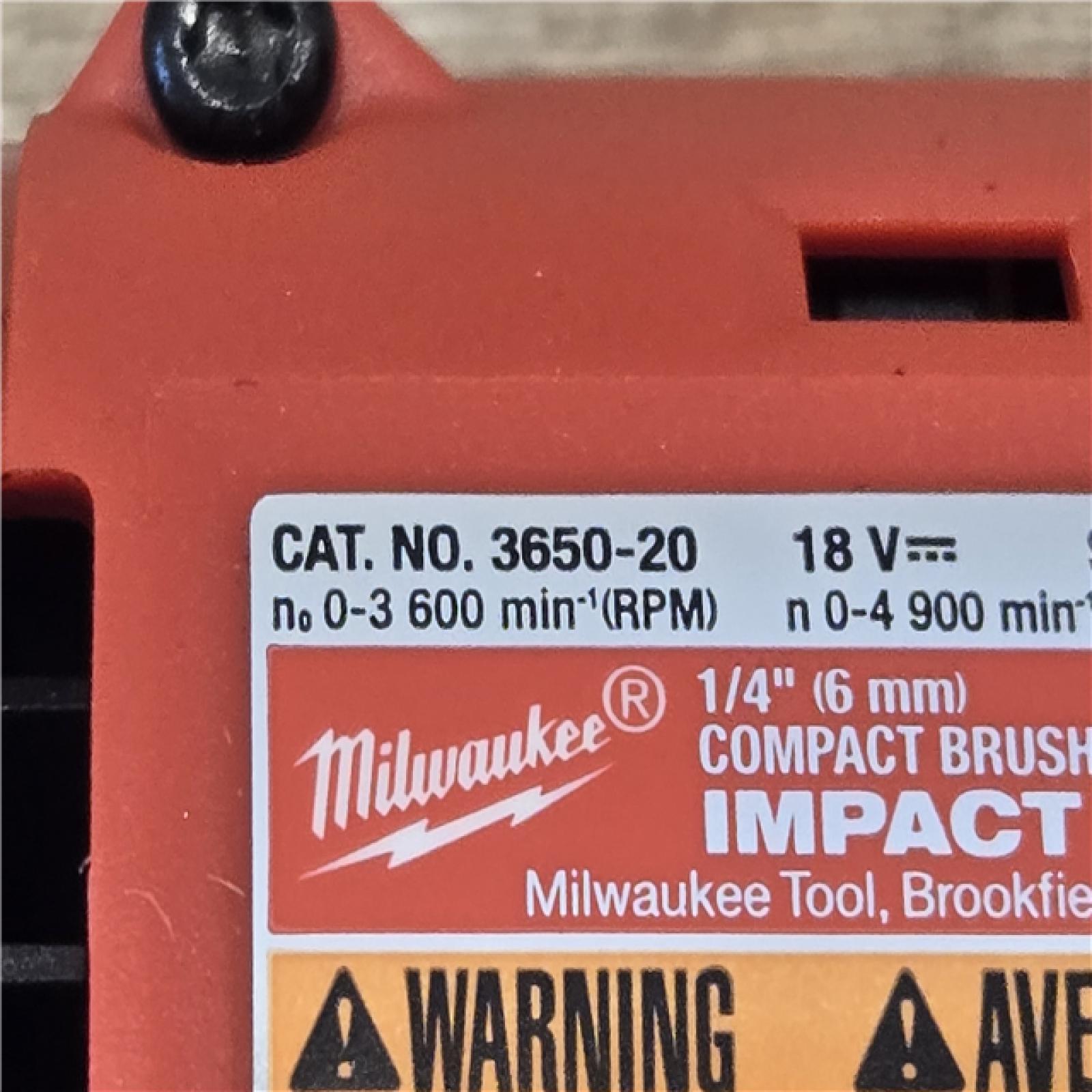 AS-IS Milwaukee 18V Compact Cordless 1/4 in. Impact Driver Kit