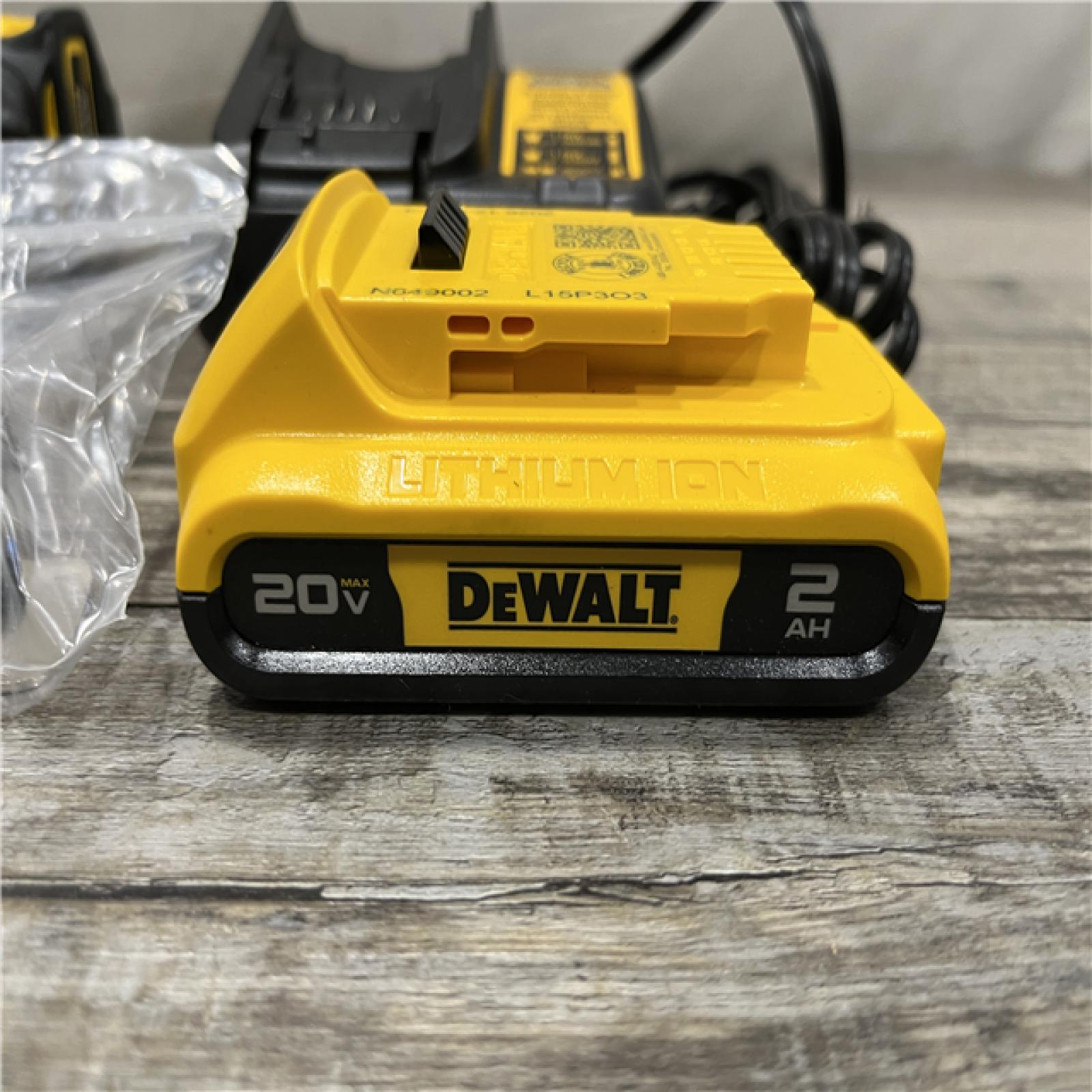 AS-IS DEWALT Atomic 20V Max Lithium-Ion Brushless Cordless Compact 1/4 in. Impact Driver Kit