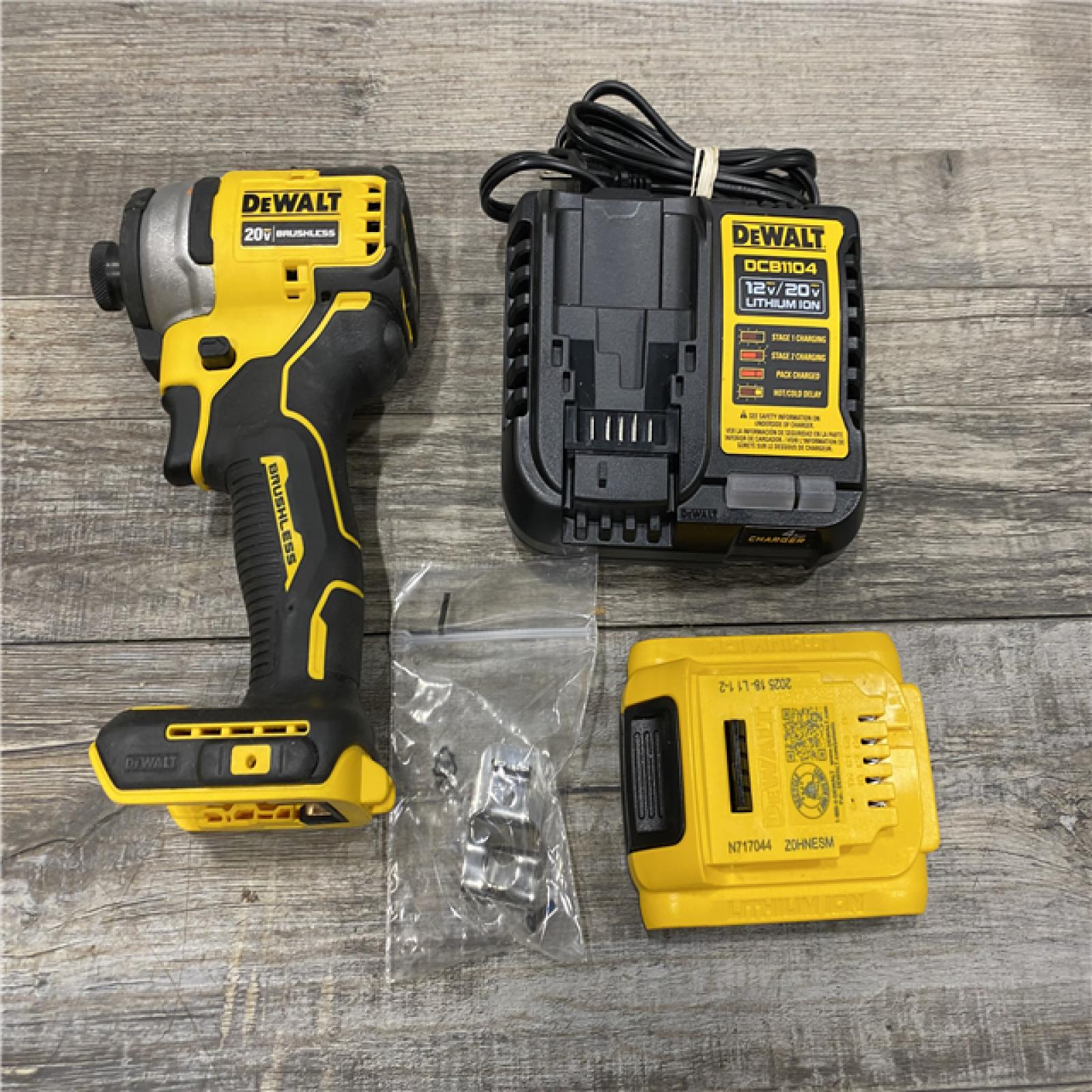 AS-IS DEWALT Atomic 20V Max Lithium-Ion Brushless Cordless Compact 1/4 in. Impact Driver Kit
