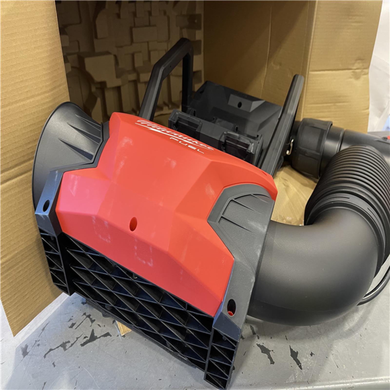 AS-IS - Milwaukee M18 FUEL 155 MPH 650 CFM 18-Volt Lithium-Ion Brushless Cordless Dual Battery Backpack Blower