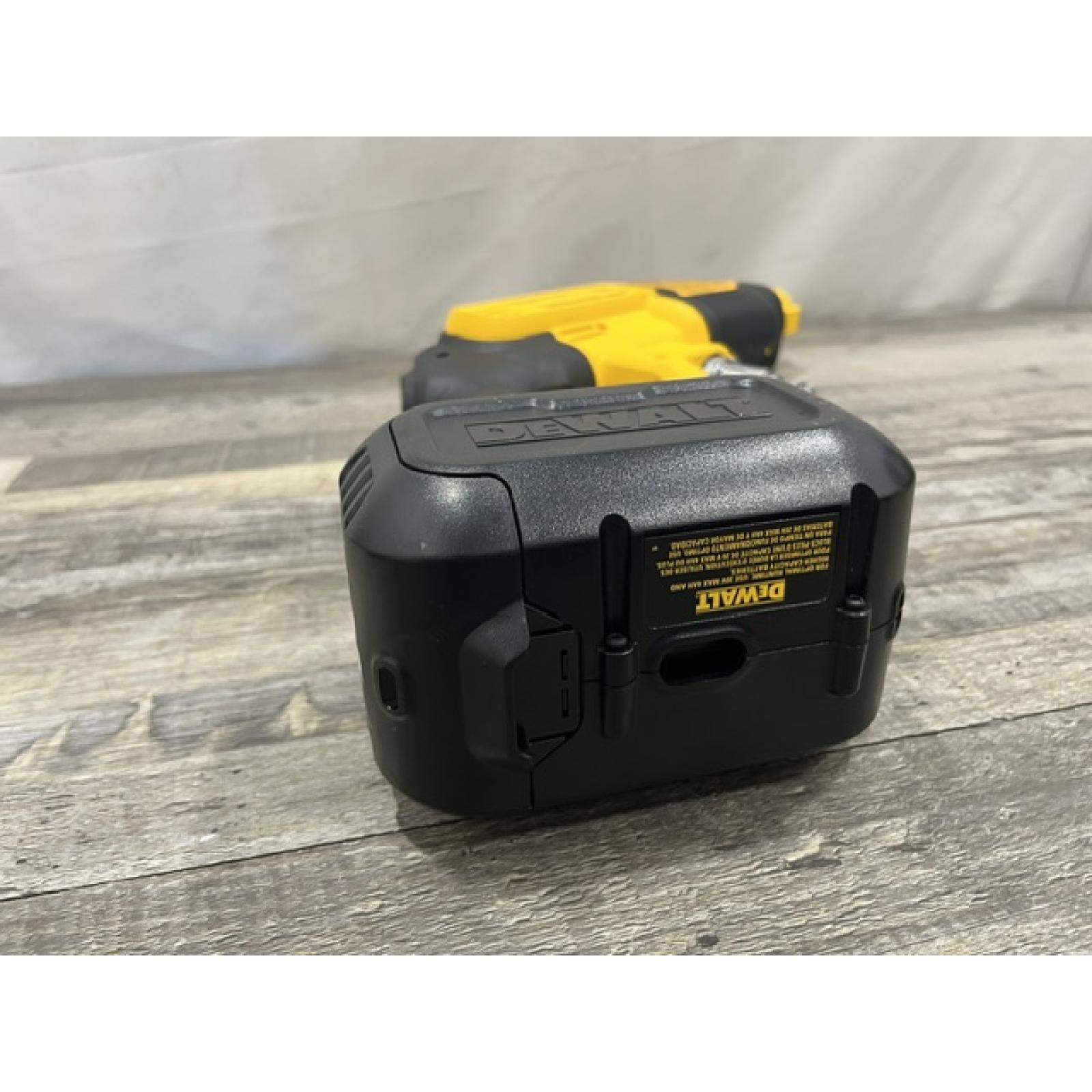 AS-IS DEWALT 20V MAX 550 PSI 1.0 GPM Cold Water Cordless Power Cleaner with 4-Nozzles (Tool Only)