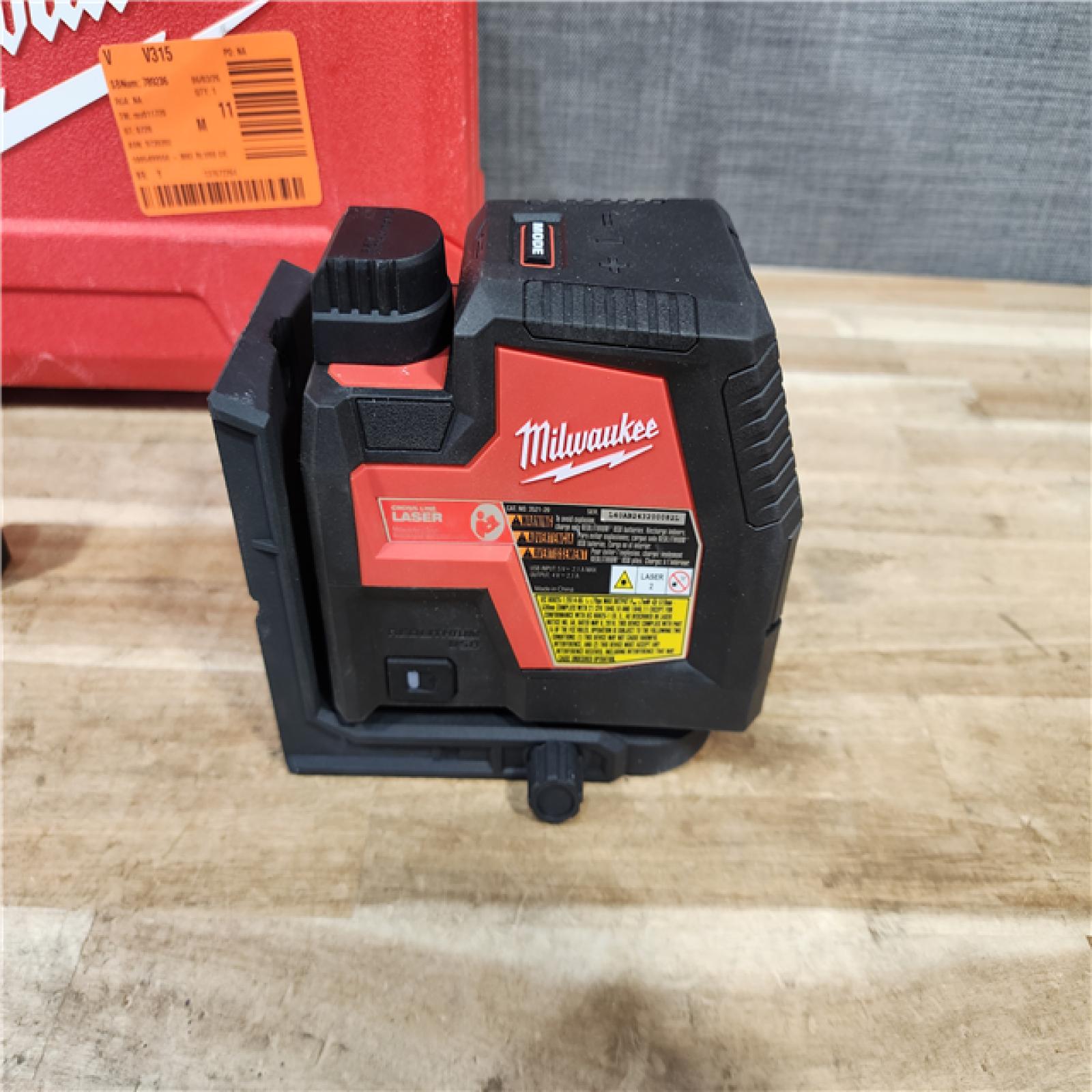 HOUSTON LOCATION - AS-IS (APPEARS LIKE NEW) Milwaukee 100 ft. REDLITHIUM Lithium-Ion USB Green Rechargeable Cross Line Laser Level with Charger