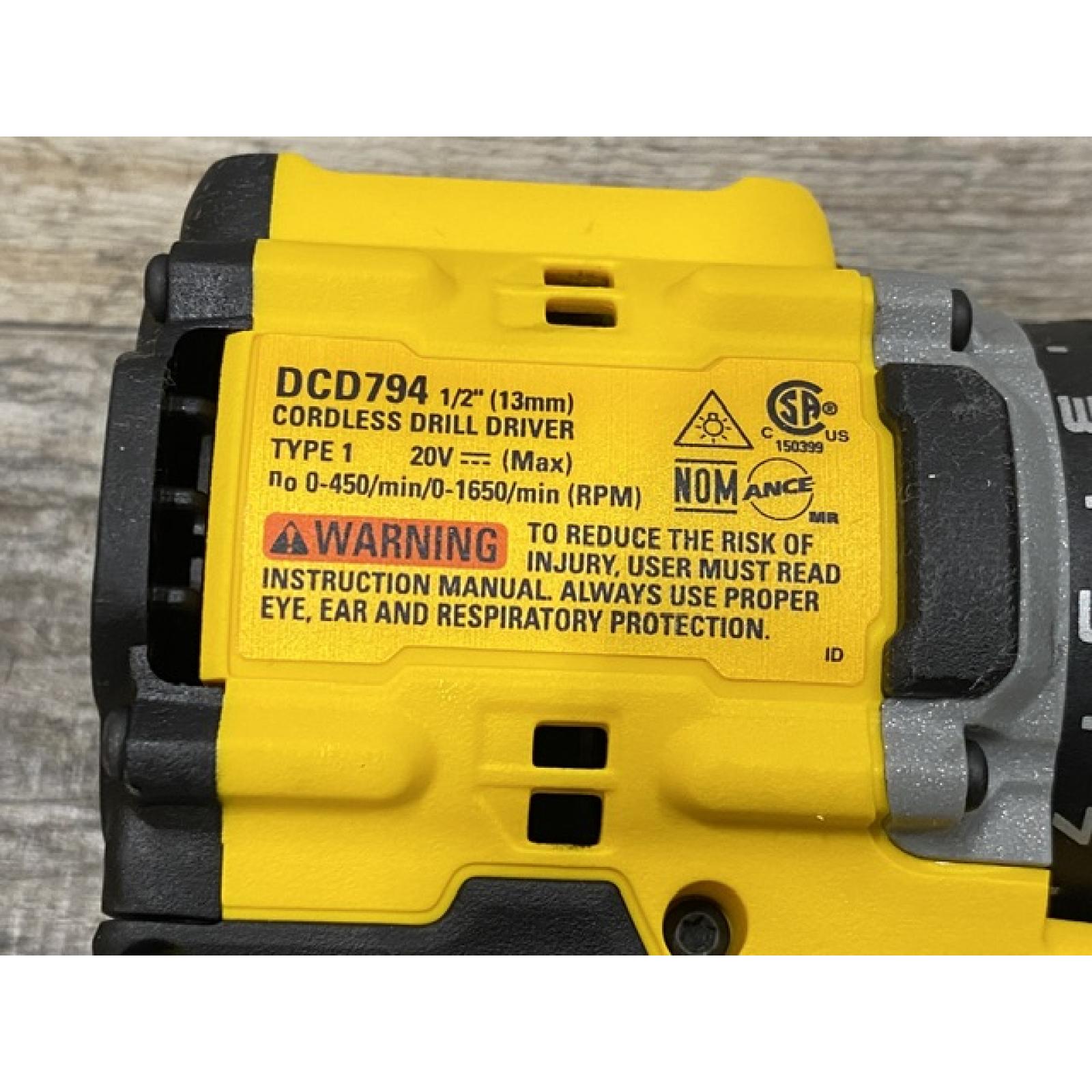 AS-IS DEWALT Atomic 20V Lithium-Ion Cordless Compact 1/2 in. Drill/Driver Kit