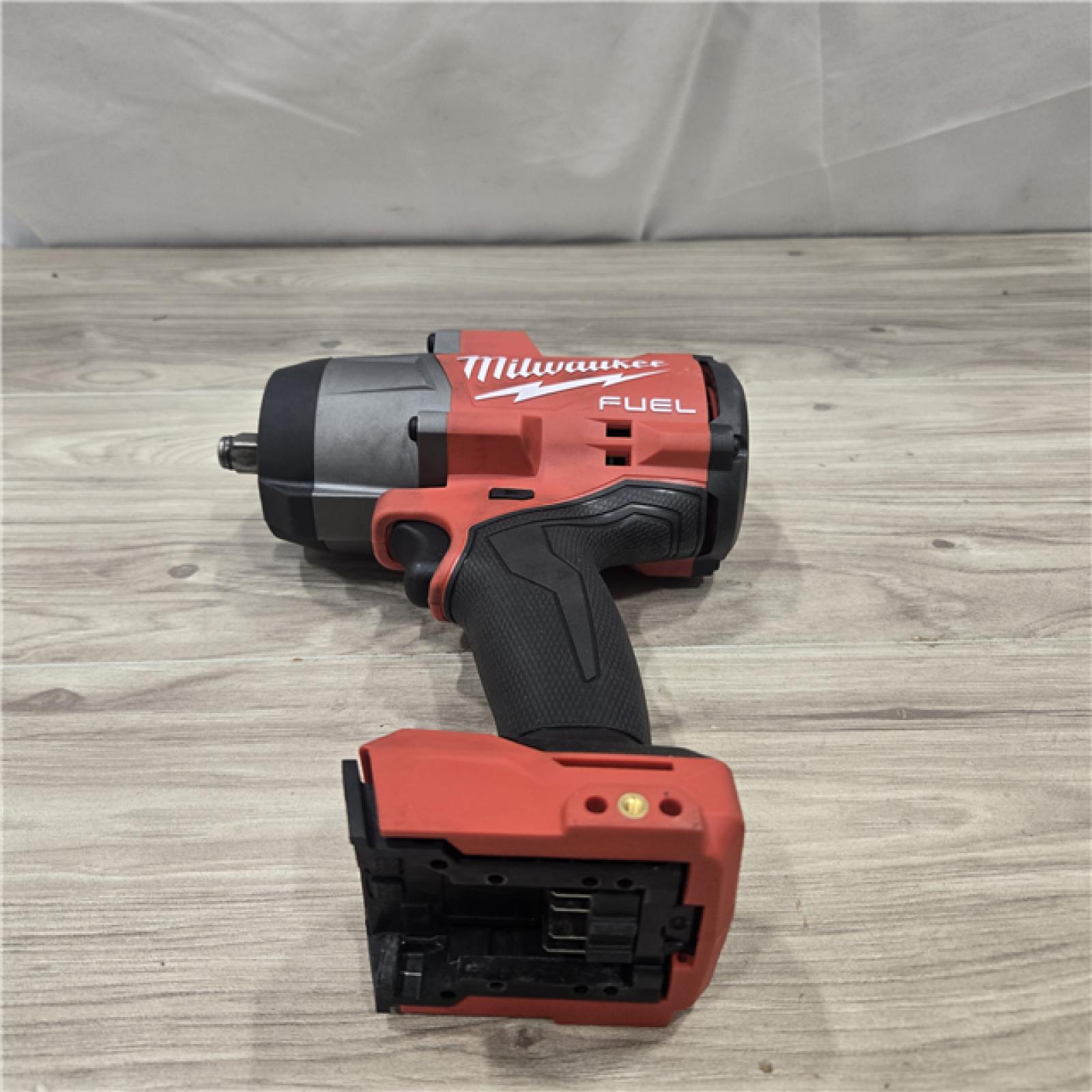 AS-IS Milwaukee M18 1/2 in. Cordless High Torque Impact Wrench Kit (Battery & Charger)