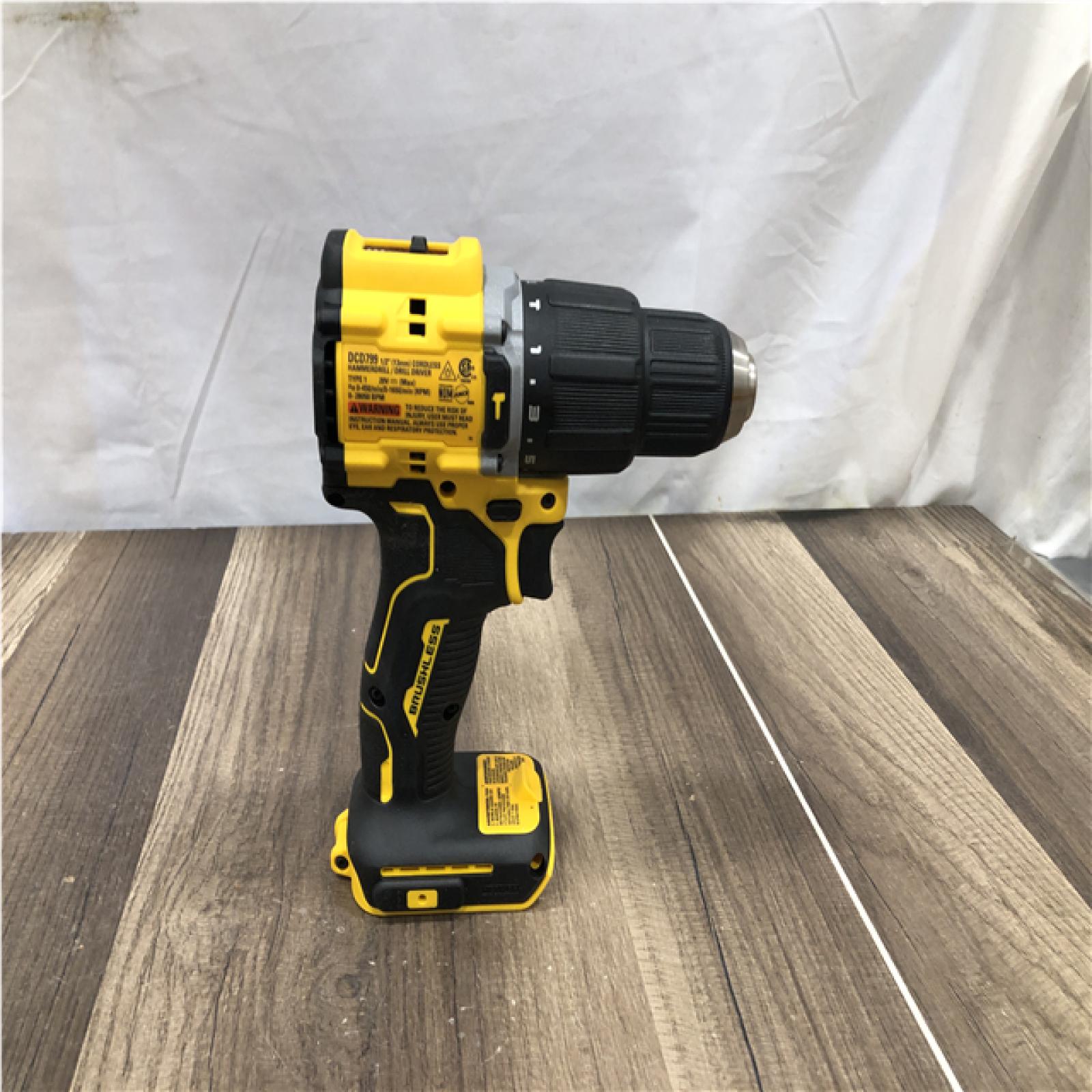 AS-IS DEWALT ATOMIC 20V Cordless 1/2 in. Compact Hammer Drill Kit