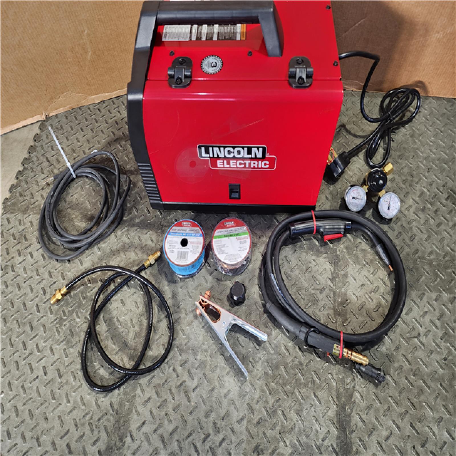 HOUSTON LOCATION - AS-IS (APPEARS LIKE NEW) Lincoln Electric 180 Amp Weld-Pak 180 HD