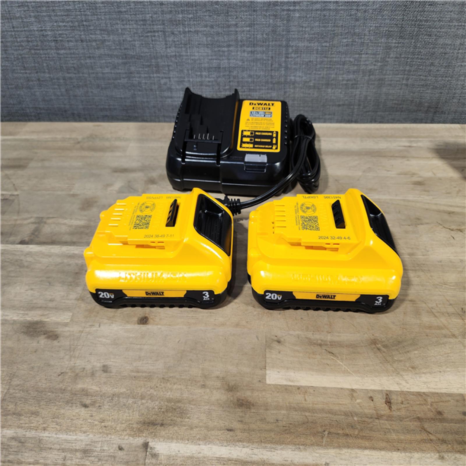 HOUSTON LOCATION - AS-IS DEWALT 5 TOOL COMBO KIT W/ (2) BATTERY & CHARGER