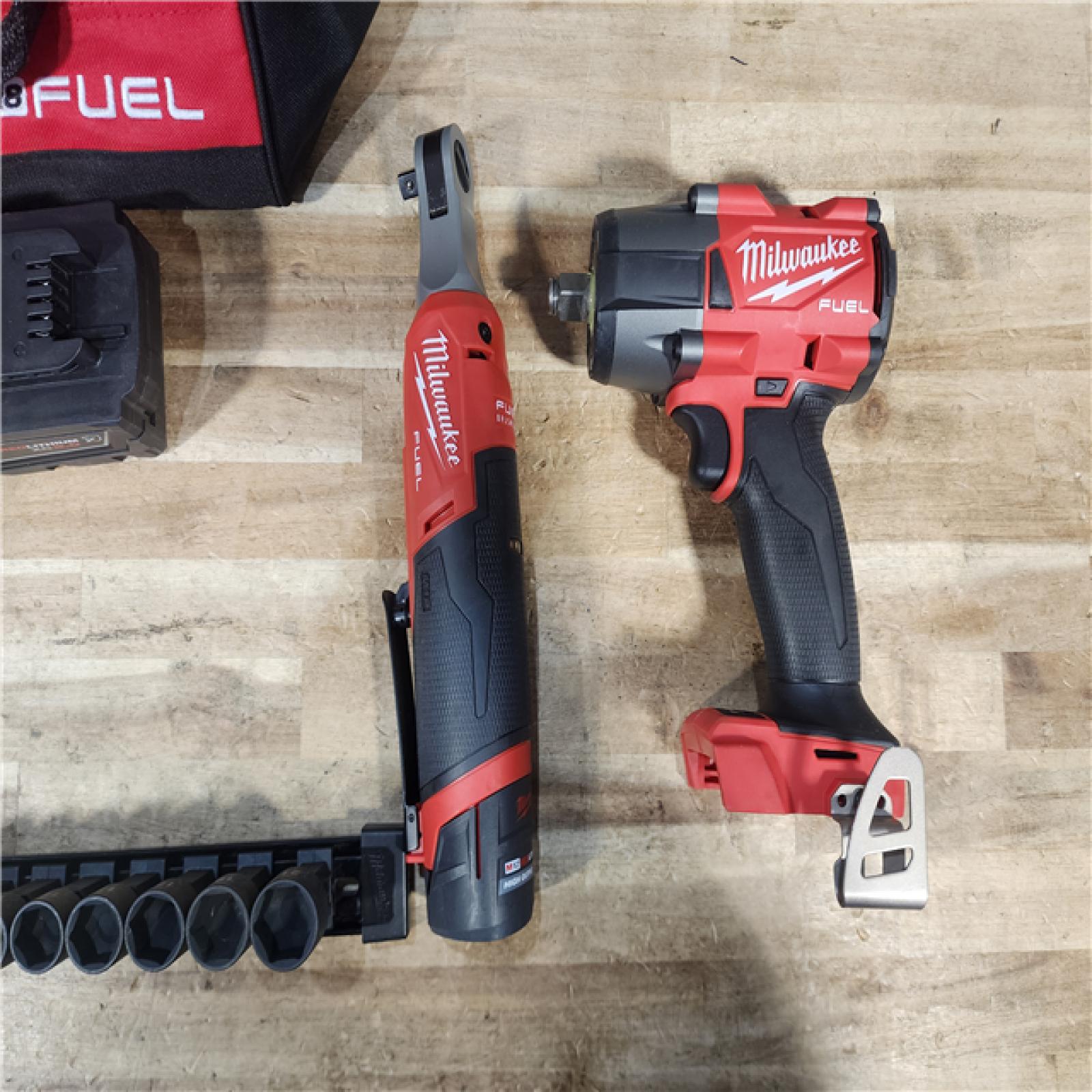 HOUSTON LOCATION - AS - IS Milwaukee 2 Tool Combo Kit W/ (2) Battery & Charger & SOCKET WRENCHES