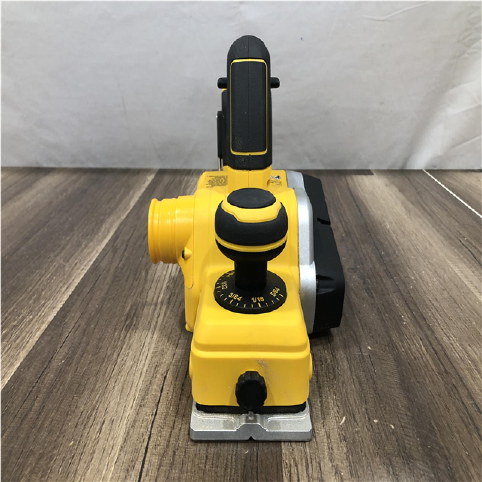 AS-IS DEWALT 20V MAX XR Cordless Brushless 3-1/4 in. Planer (Tool Only)