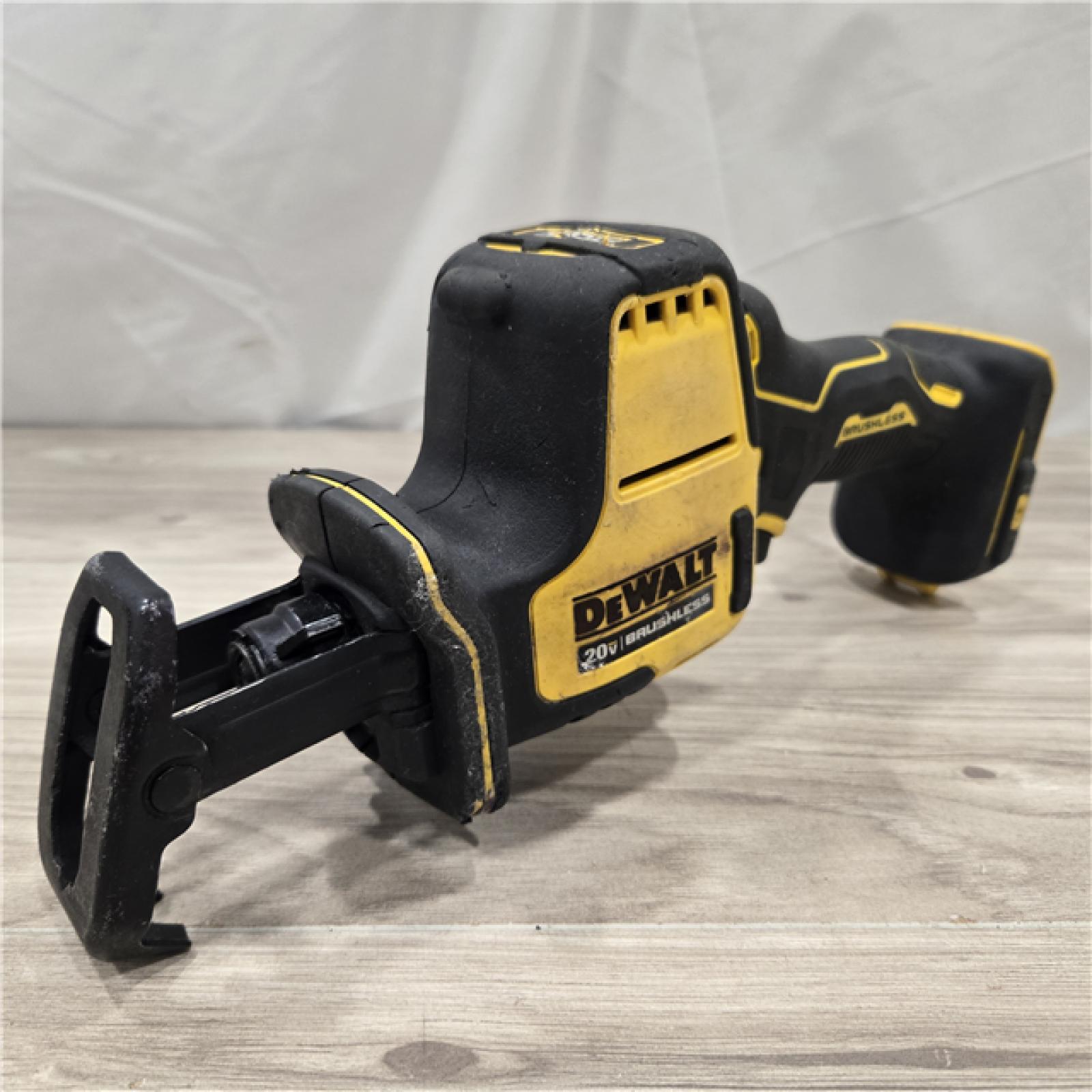 AS-IS Dewalt ATOMIC 20V MAX Cordless One-Handed Reciprocating Saw (Tool Only)