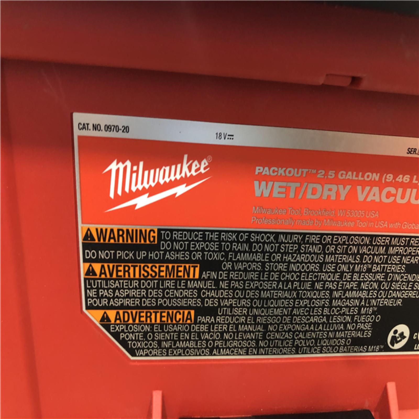 AS-IS Milwaukee  FUEL PACKOUT 18-Volt Lithium-Ion Cordless 2.5 Gal. Wet/Dry Vacuum (Vacuum-Only)