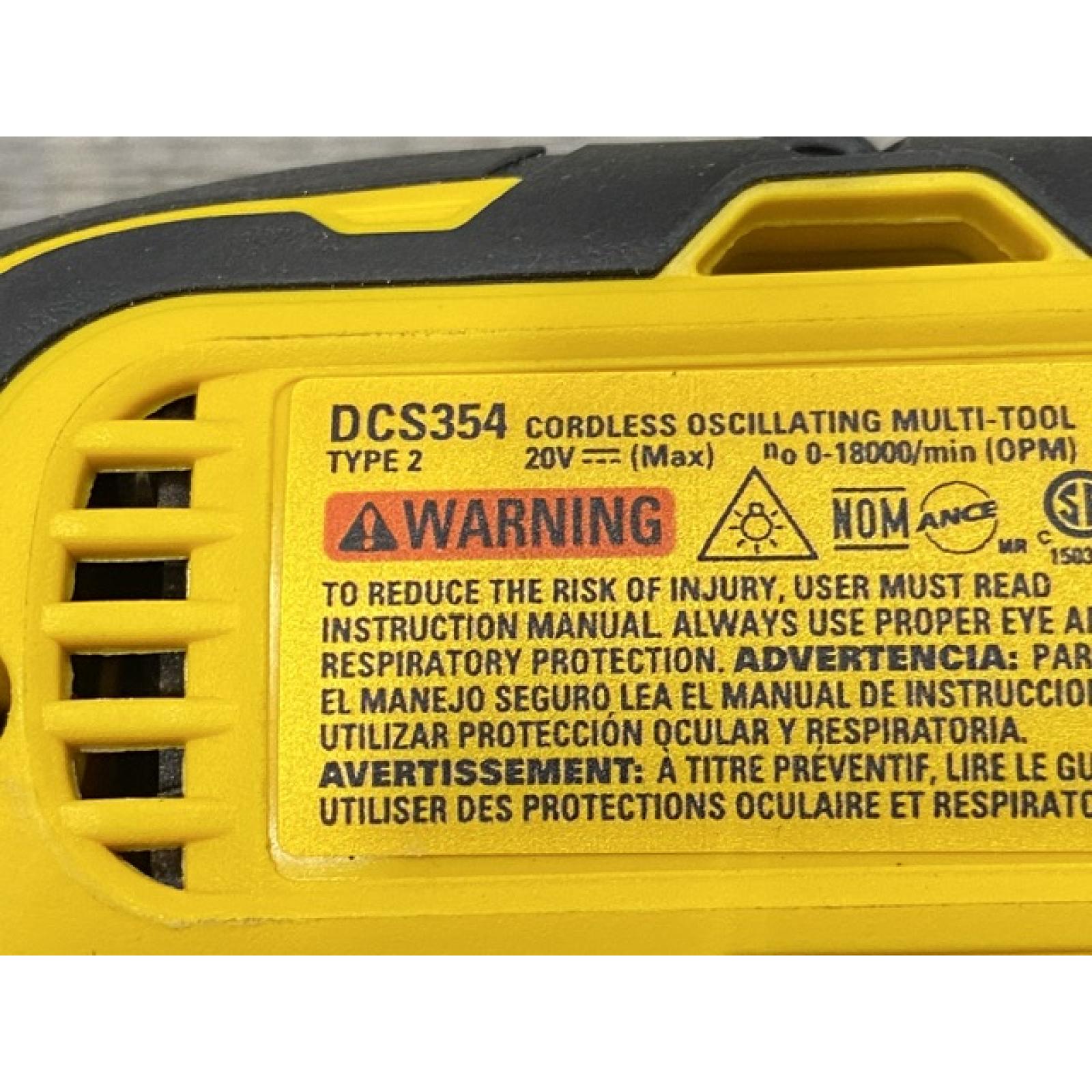AS-IS DEWALT ATOMIC 20V MAX Cordless Brushless Oscillating Multi Tool Kit