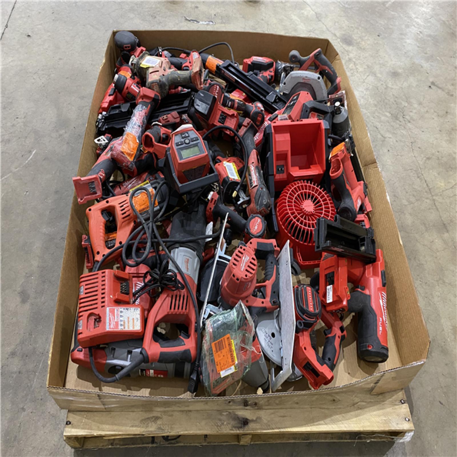 Houston Location AS IS - Tool Pallet
