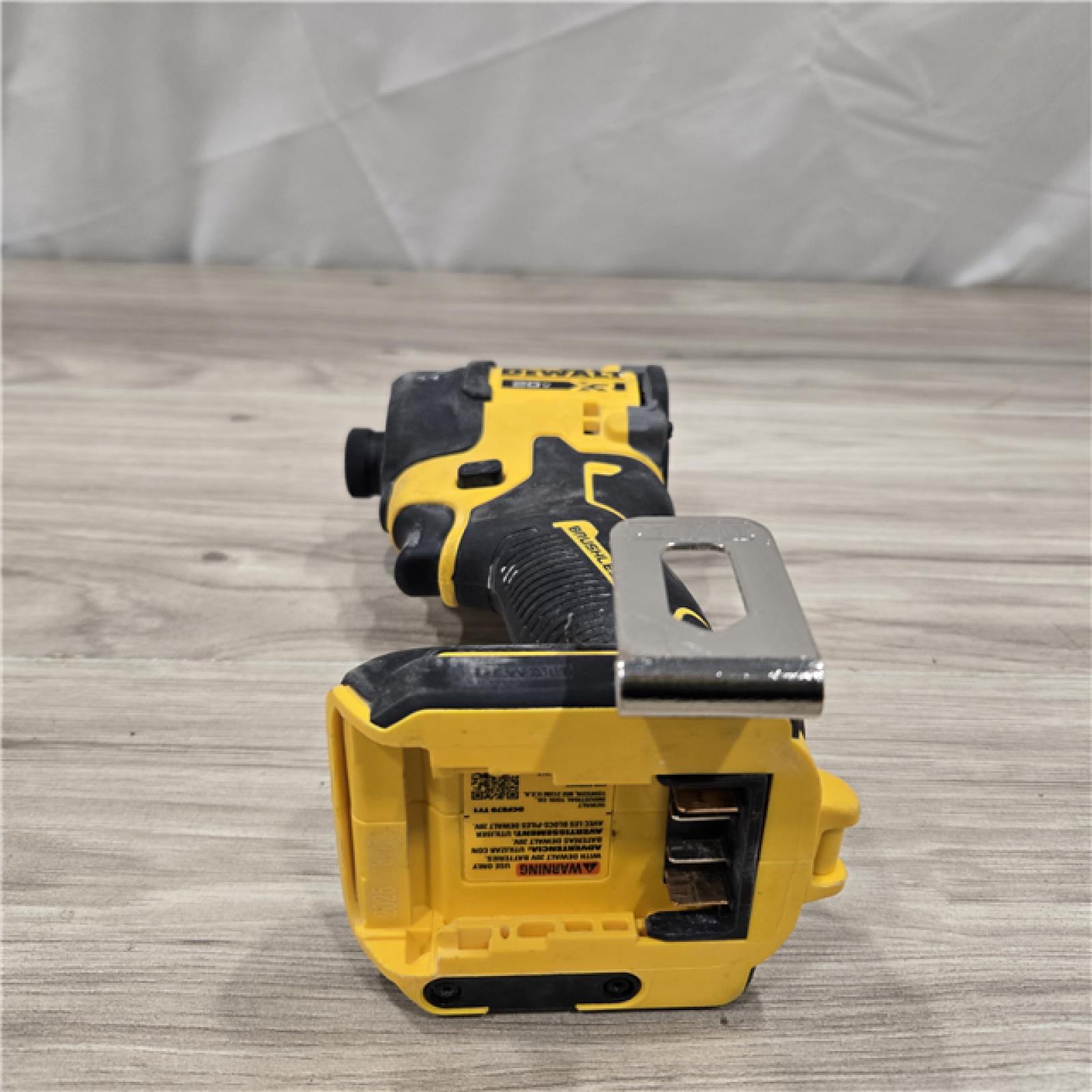 AS-IS DEWALT 20V MAX* XR Brushless Cordless 1/4 Quiet Hydraulic Impact Driver (Tool-Only)