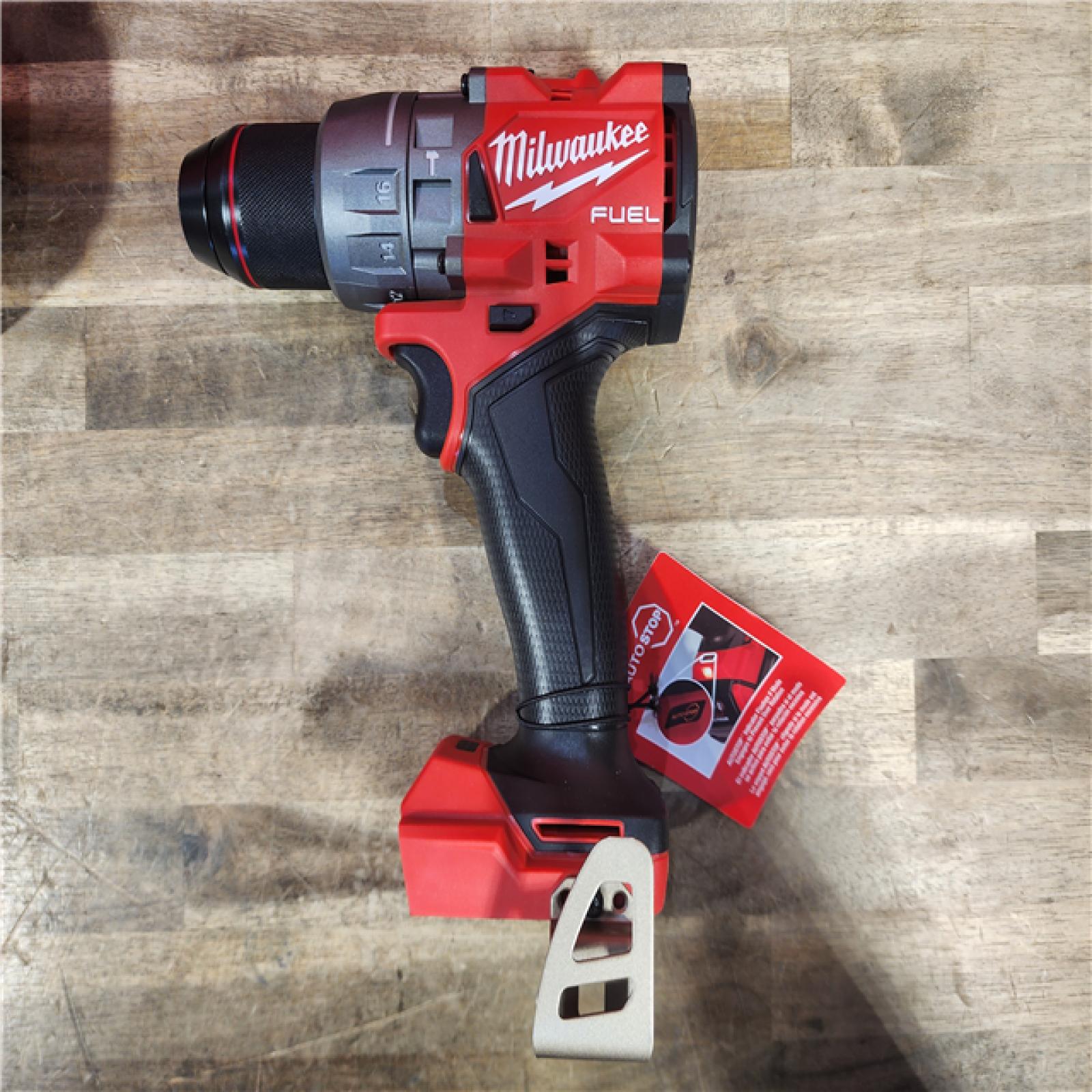 HOUSTON LOCATION - AS-IS (APPEARS LIKE NEW) Milwaukee 2904-22 Hammer Drill Driver Kit with Batteries  Charger & Tool Case  Red