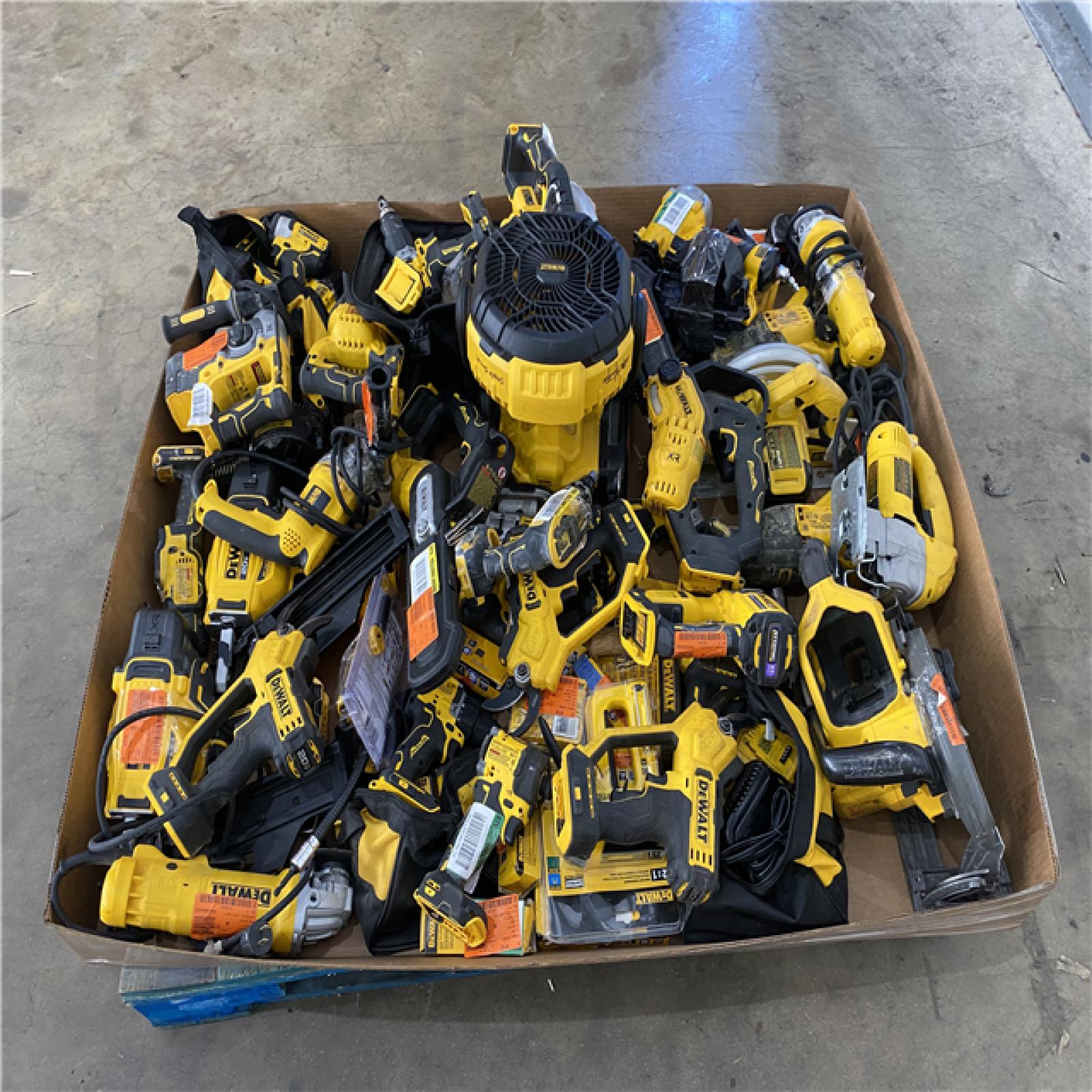 Houston Location AS IS - Tool Pallet