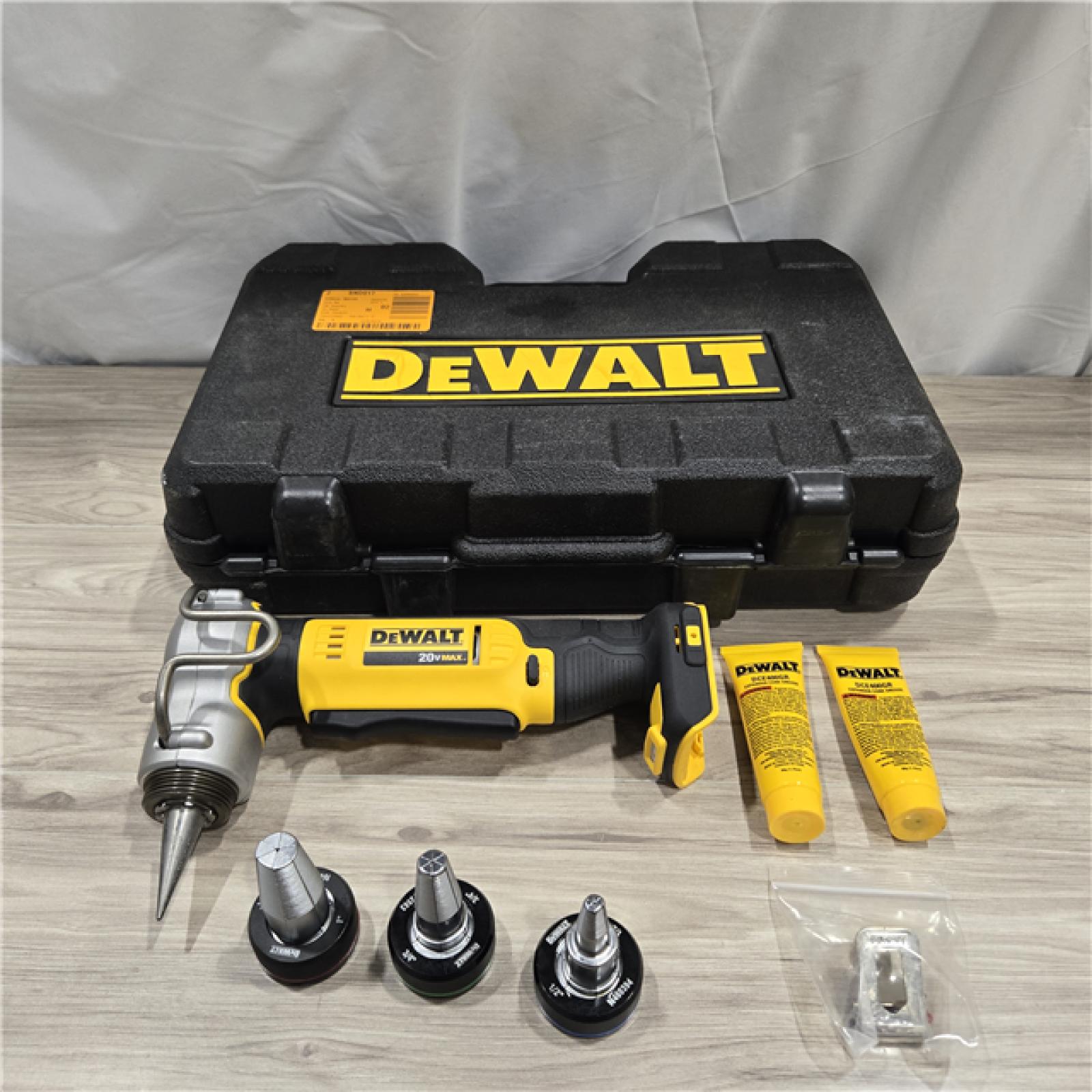 AS-IS DEWALT Cordless Expansion Tool 20V MAX 20V DCE400B