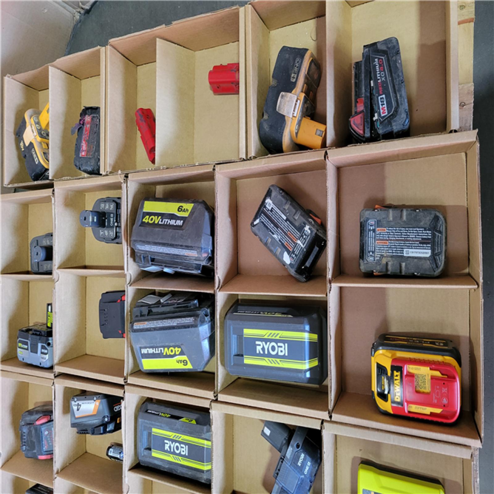 PHOENIX AS-IS TOOL PALLET