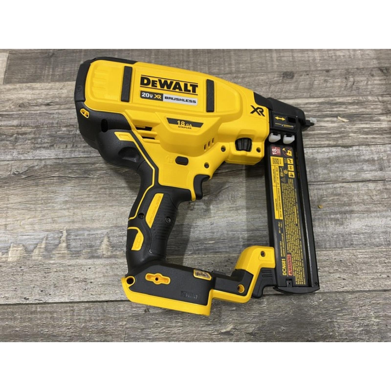 AS-IS DEWALT 20V MAX XR Lithium-Ion Cordless 18-Gauge Narrow Crown Stapler Kit