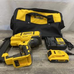 AS-IS DEWALT 20V MAX XR Lithium-Ion Cordless 18-Gauge Narrow Crown Stapler Kit