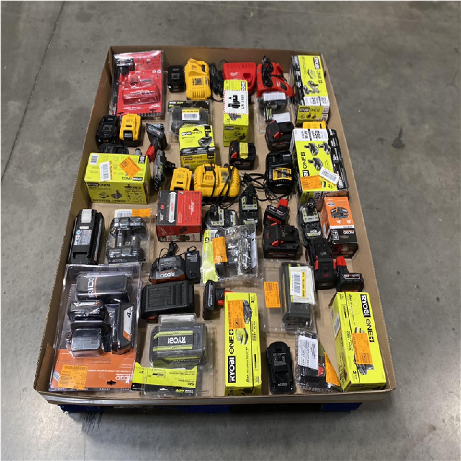 DALLAS LOCATION - AS-IS MIXED BATTERY PALLET